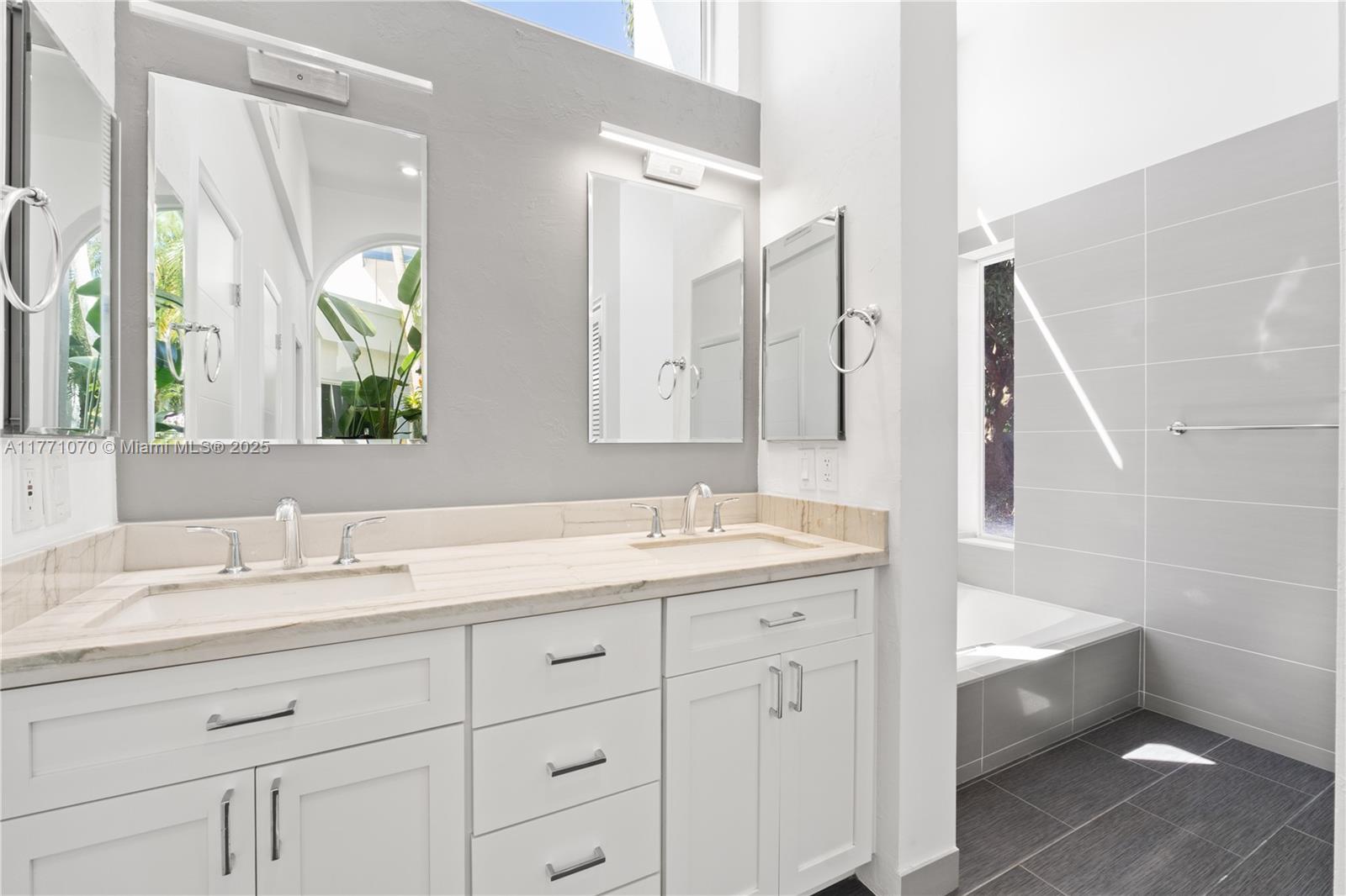 10504 SW 129th Ter