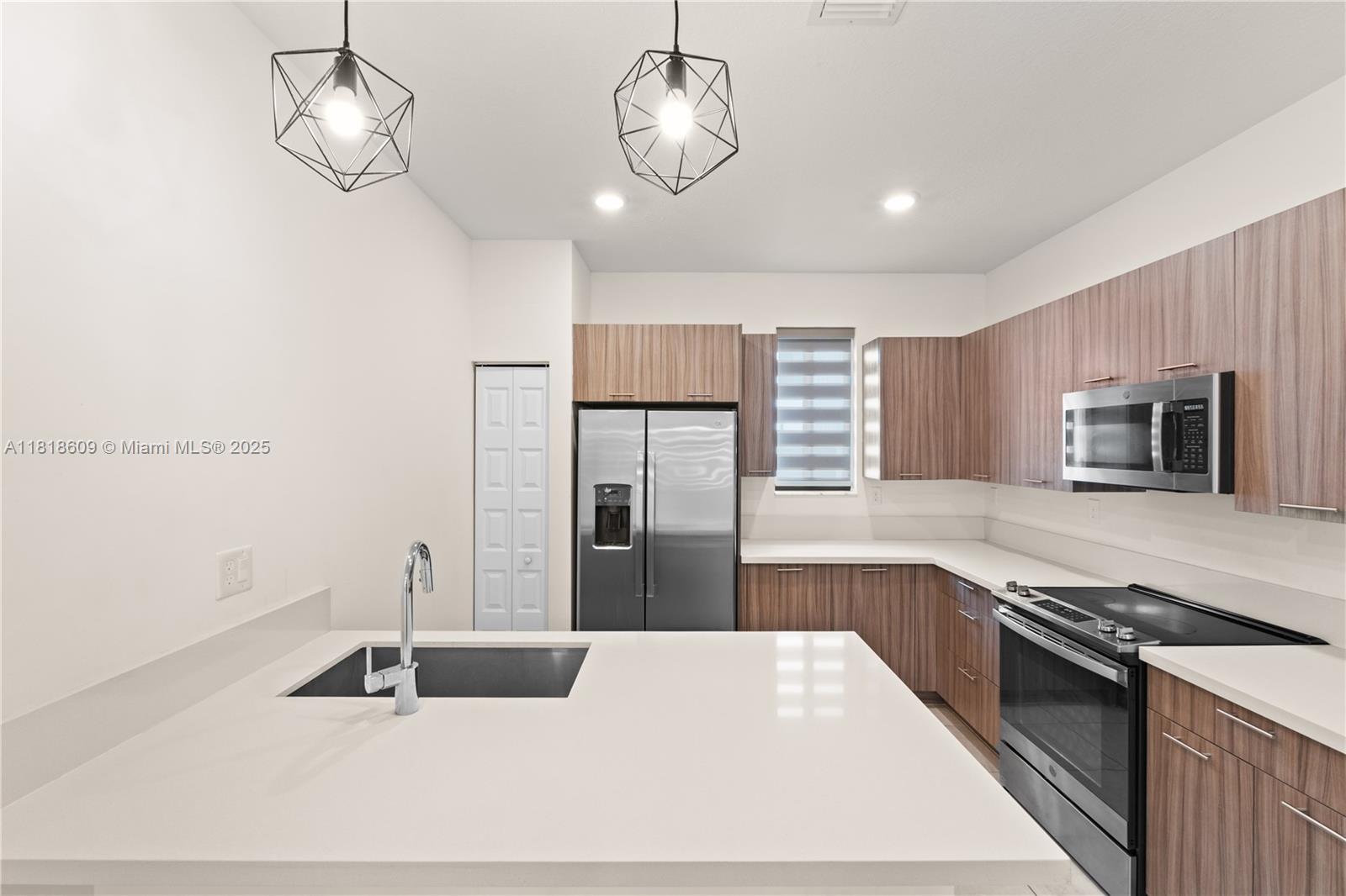 4746 NW 83rd Pkwy