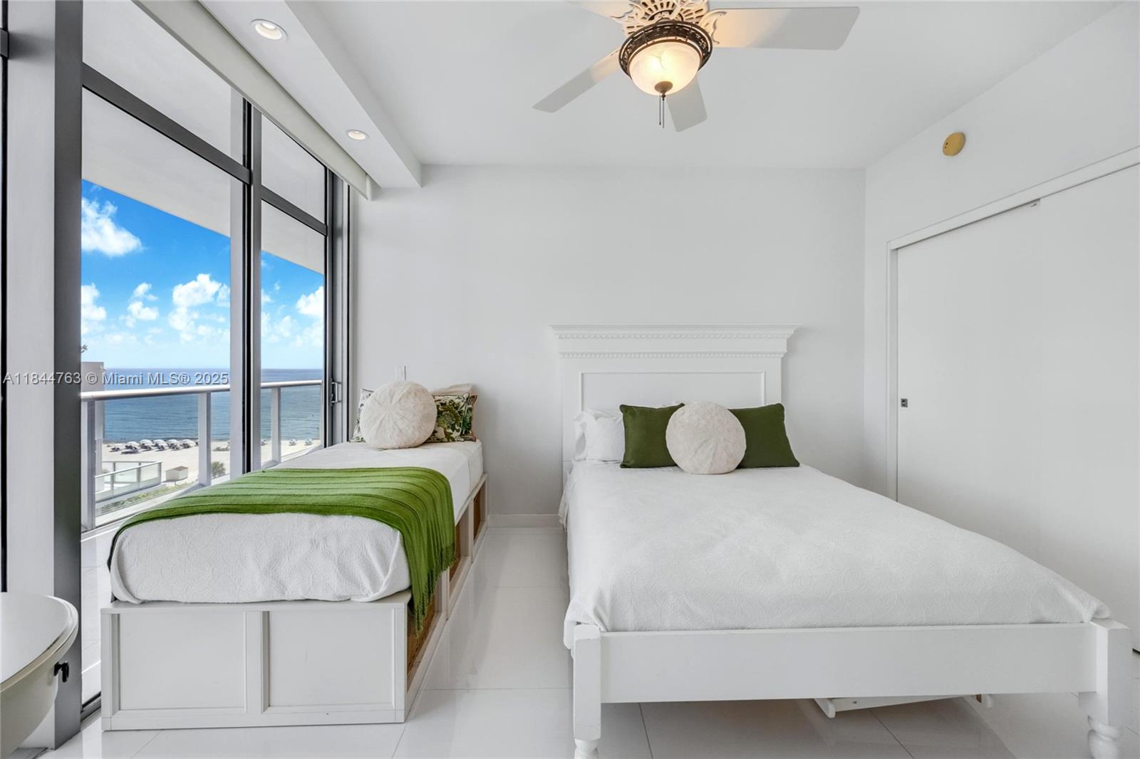 3737 Collins Ave # 801 Unit: S-801