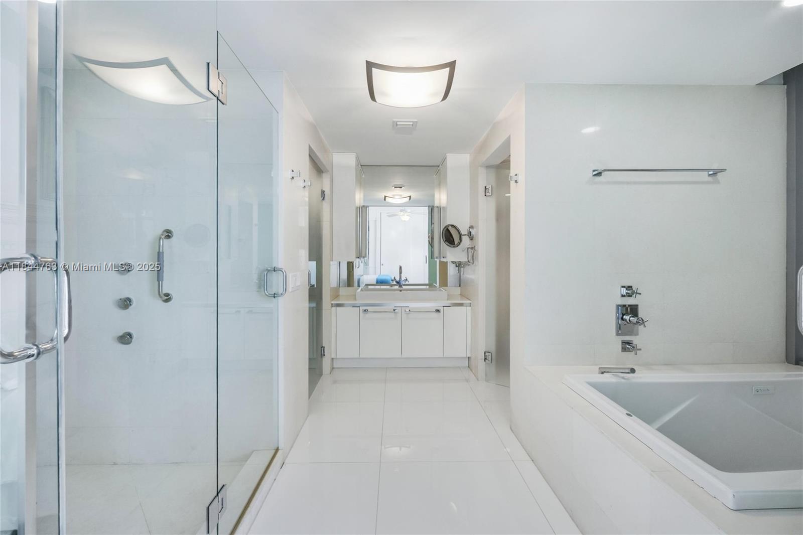 3737 Collins Ave # 801 Unit: S-801