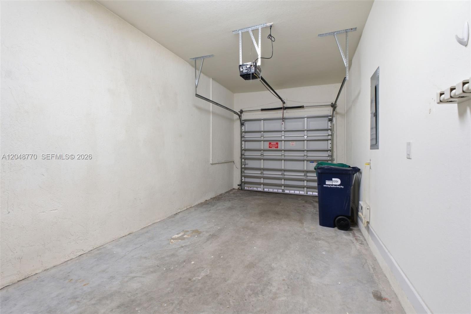 8820 NW 103rd Ave