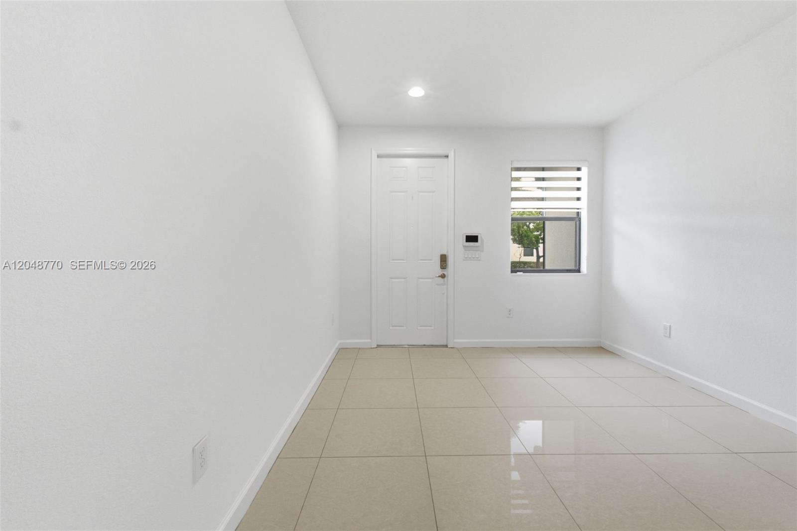 8820 NW 103rd Ave