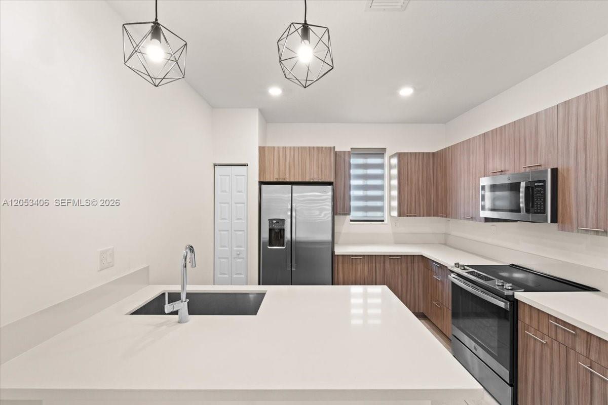 4746 NW 83rd Pkwy