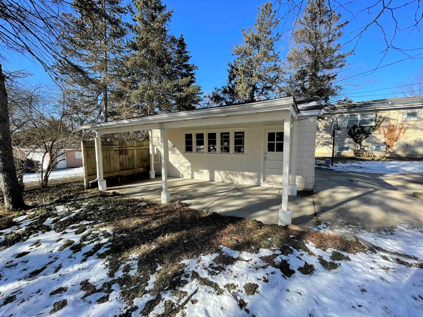 4606 Main Street