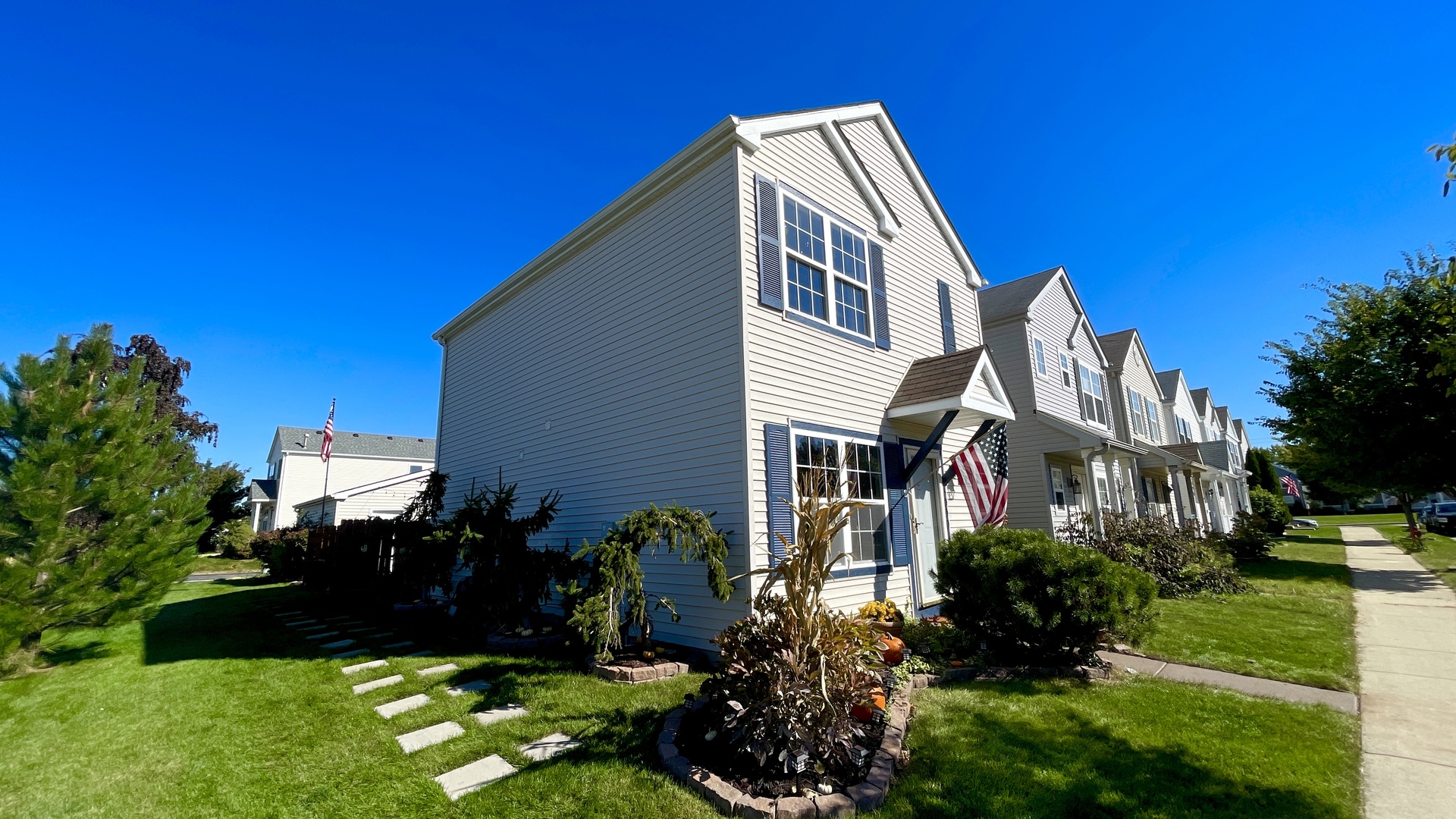 3090 Talon Circle