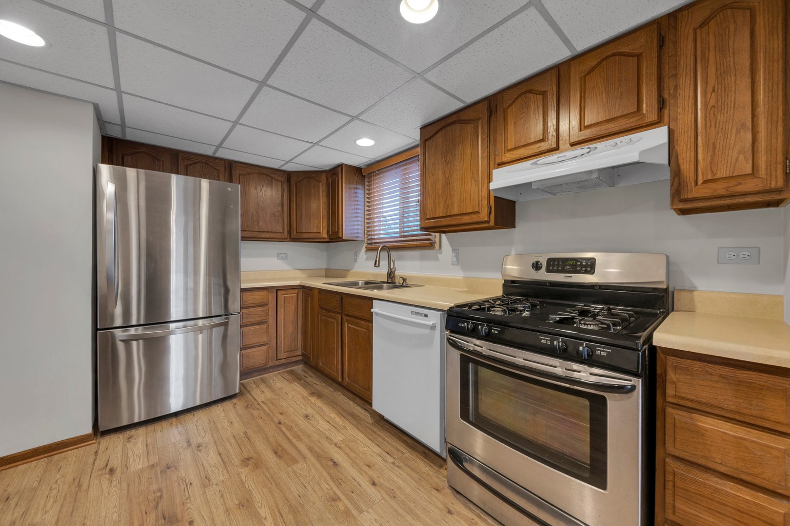 216 Douglass Way