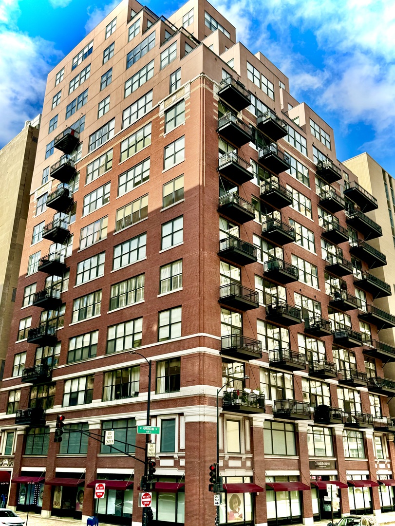 547 S CLARK Street Unit: 1101