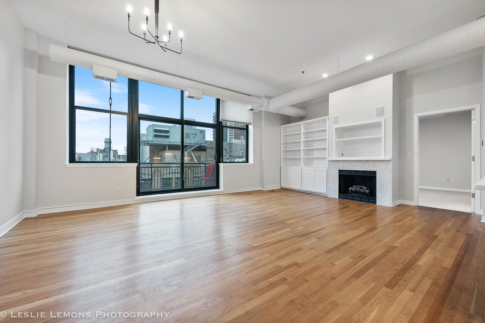 547 S CLARK Street Unit: 1101