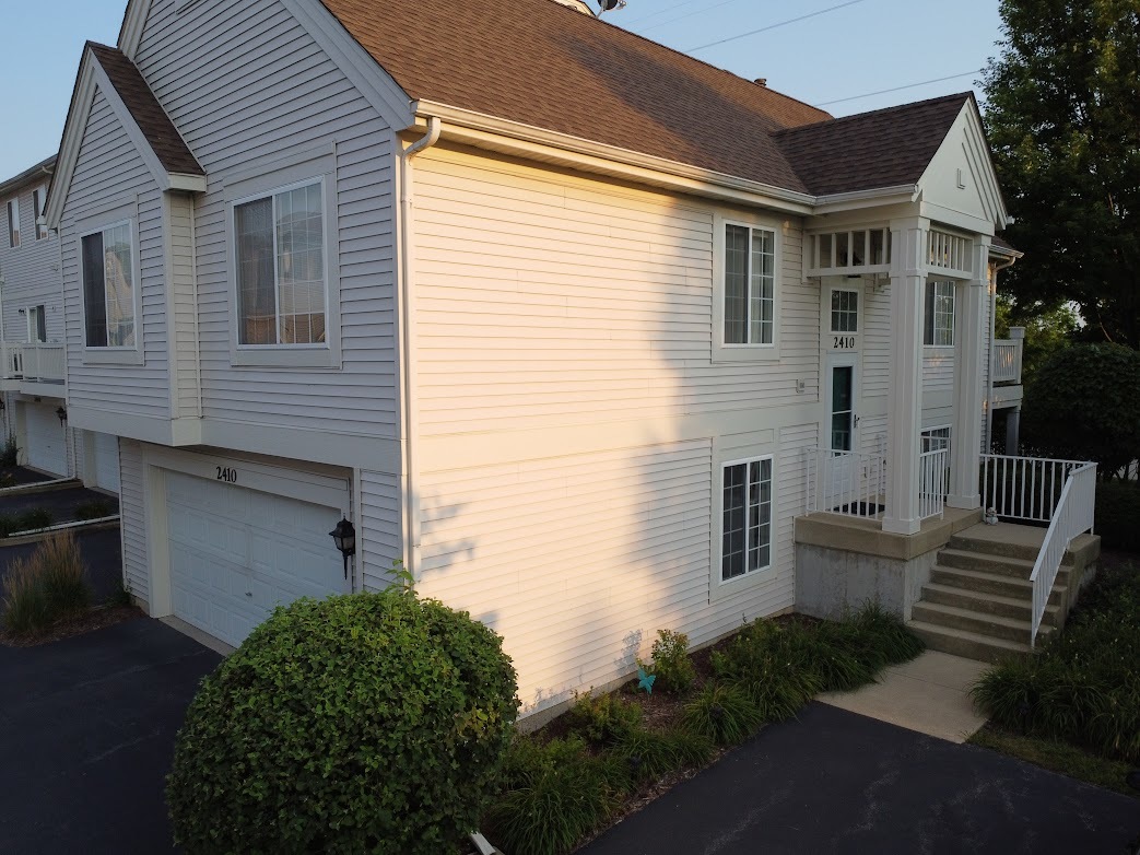 2410 Daybreak Court