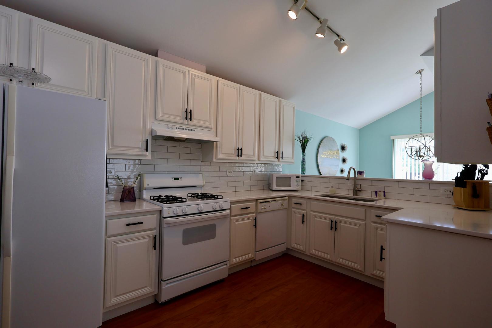 2410 Daybreak Court