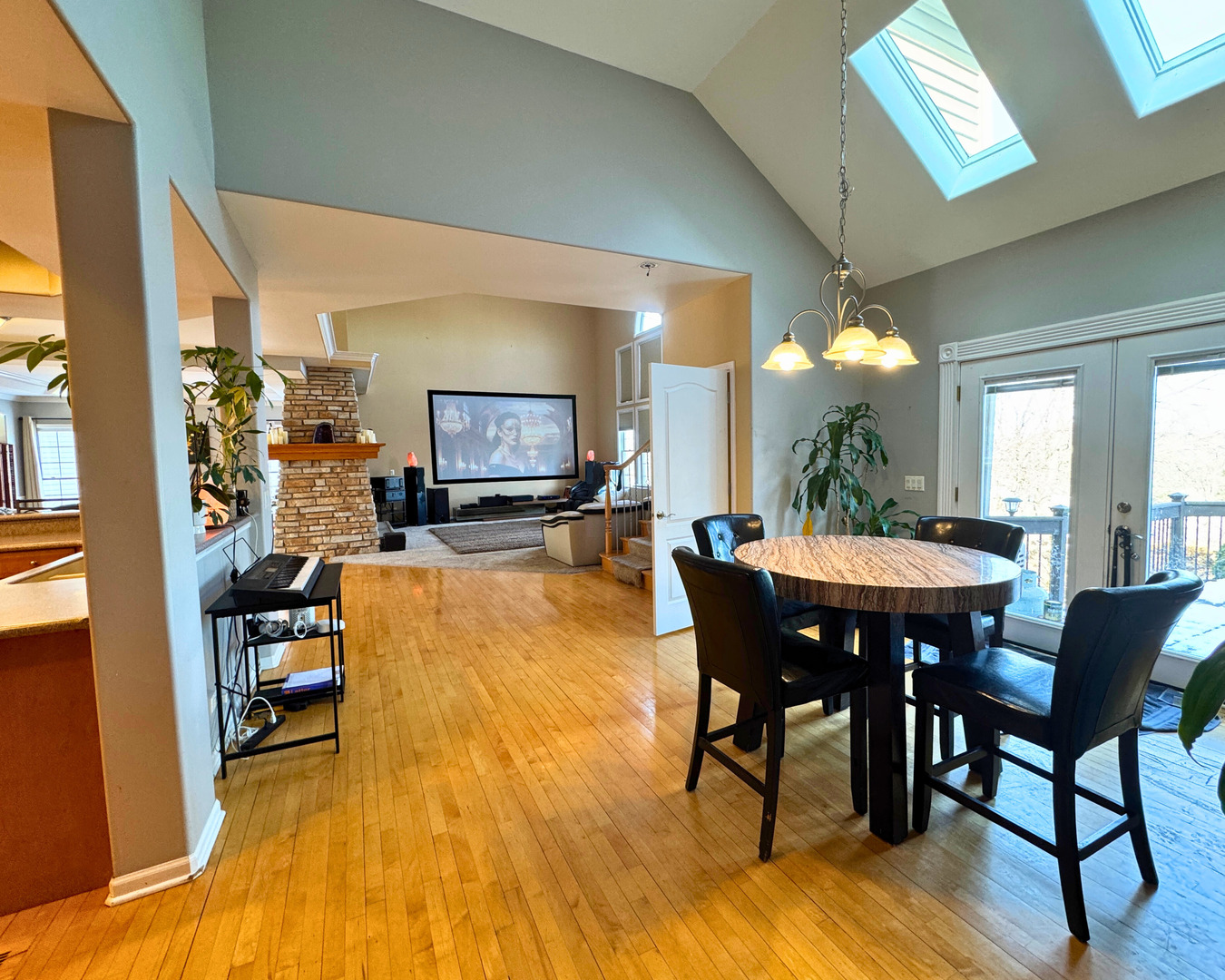 3805 Gladstone Drive