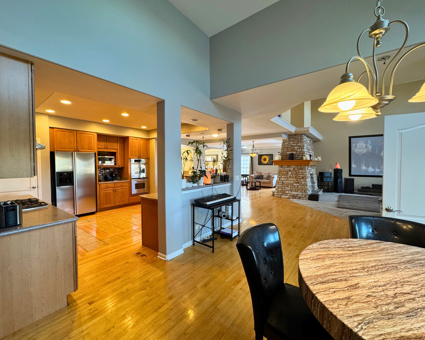 3805 Gladstone Drive