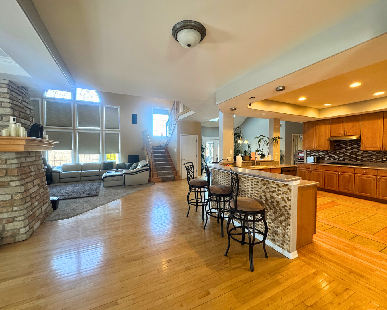 3805 Gladstone Drive