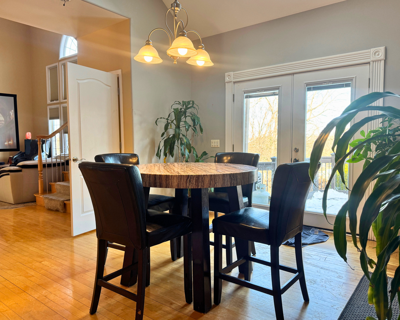 3805 Gladstone Drive