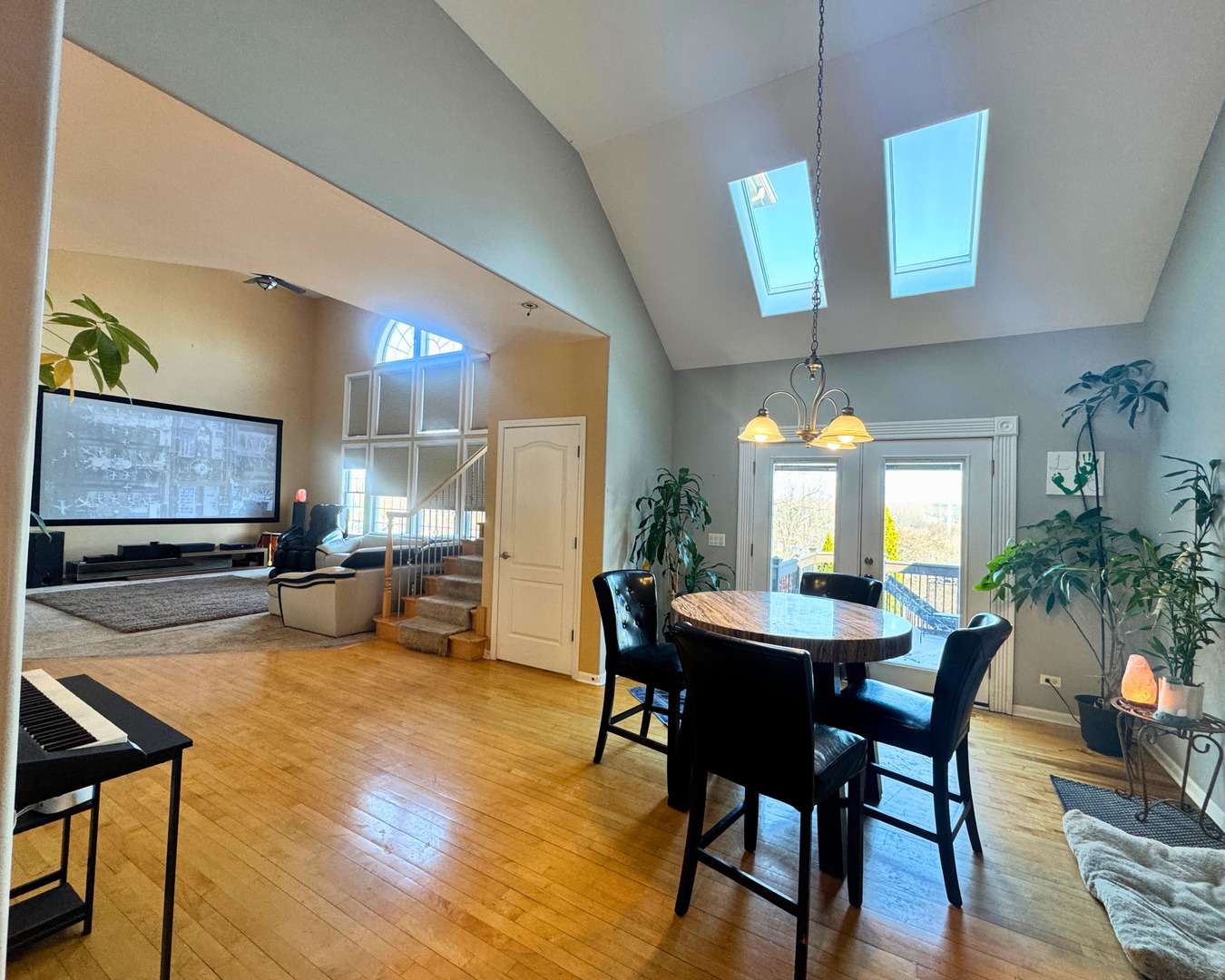3805 Gladstone Drive