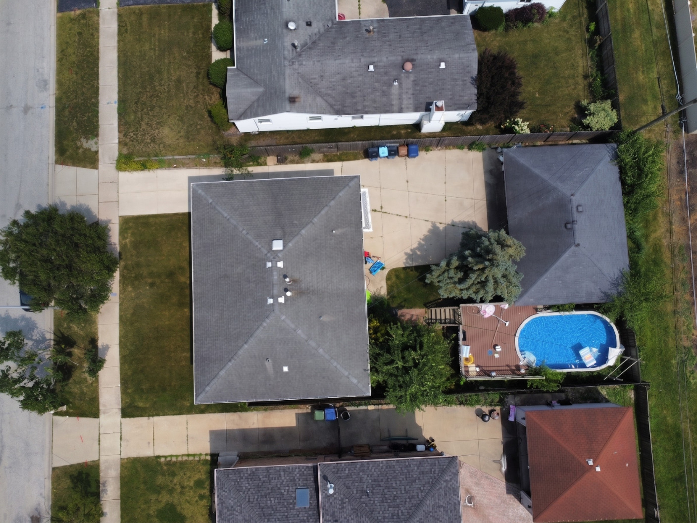 5711 W 87TH Place