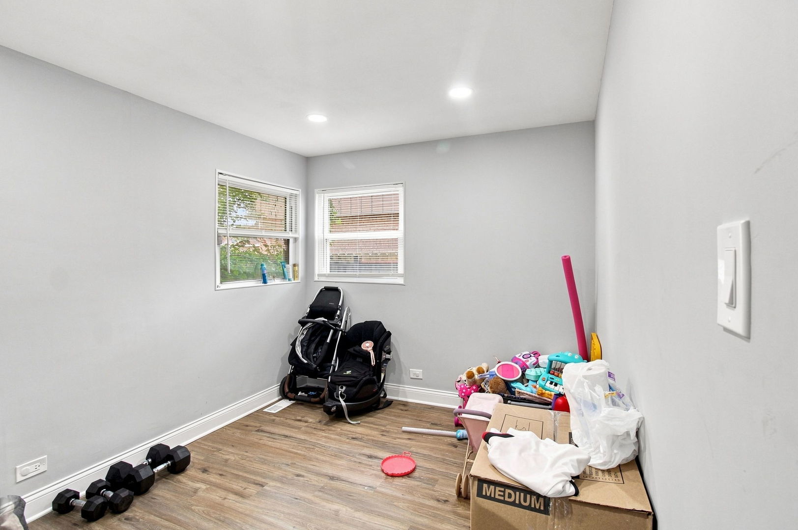 5711 W 87TH Place