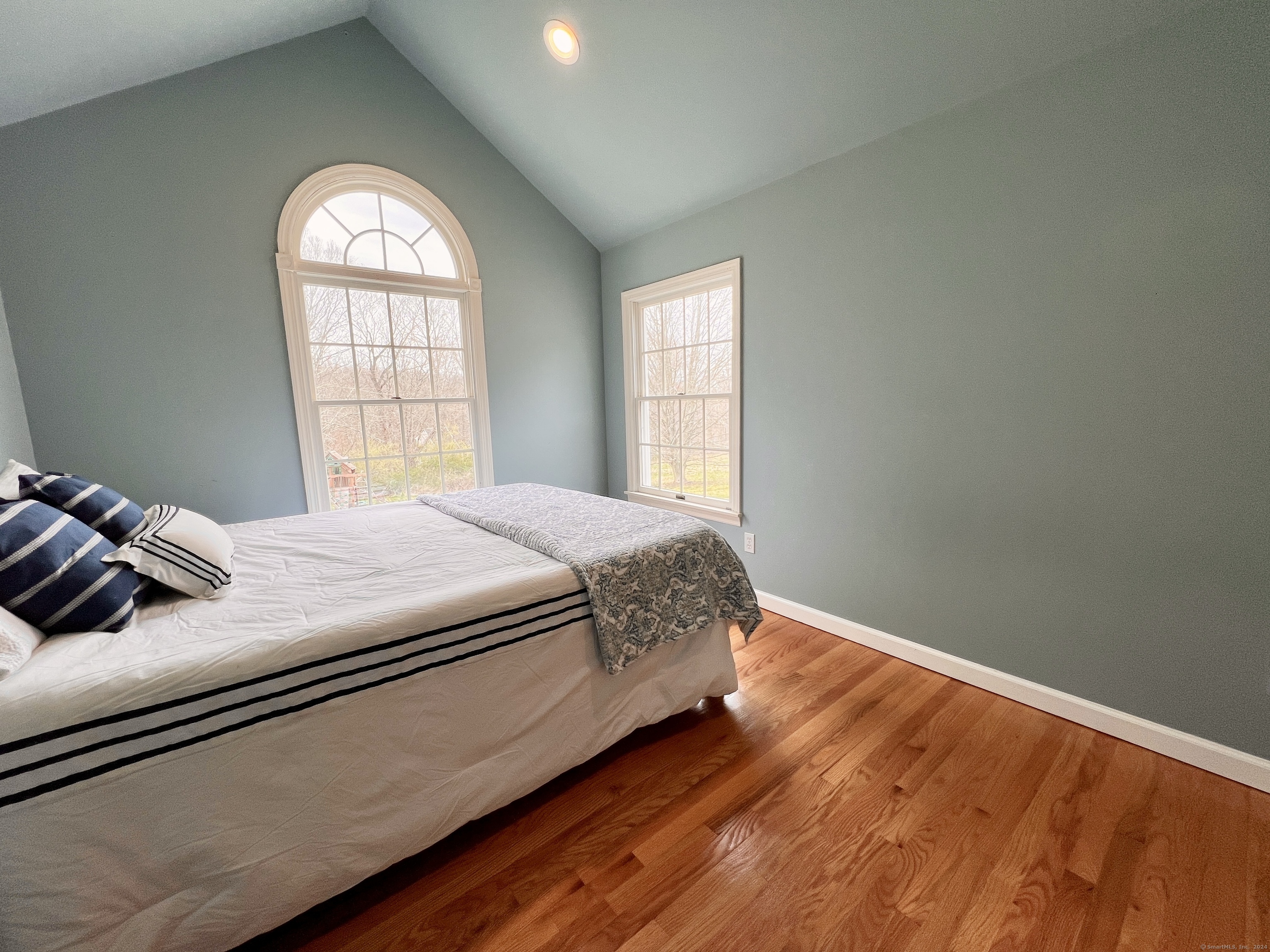 40 Burr Road