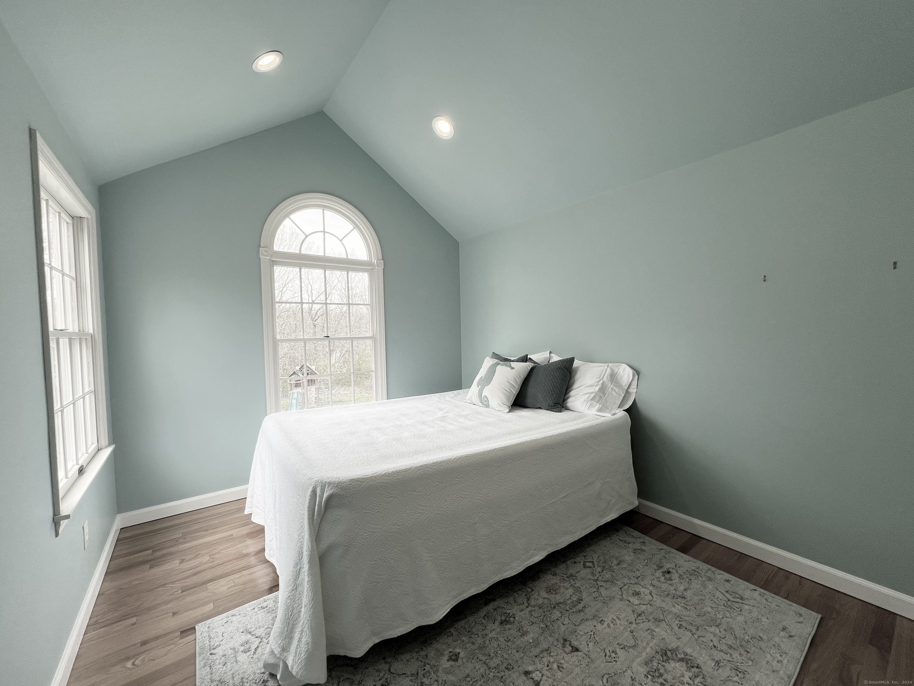 40 Burr Road