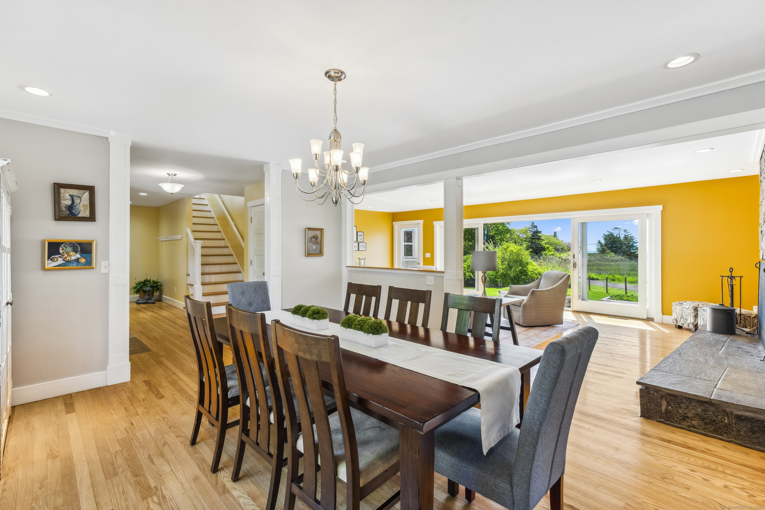 32 Willard Avenue
