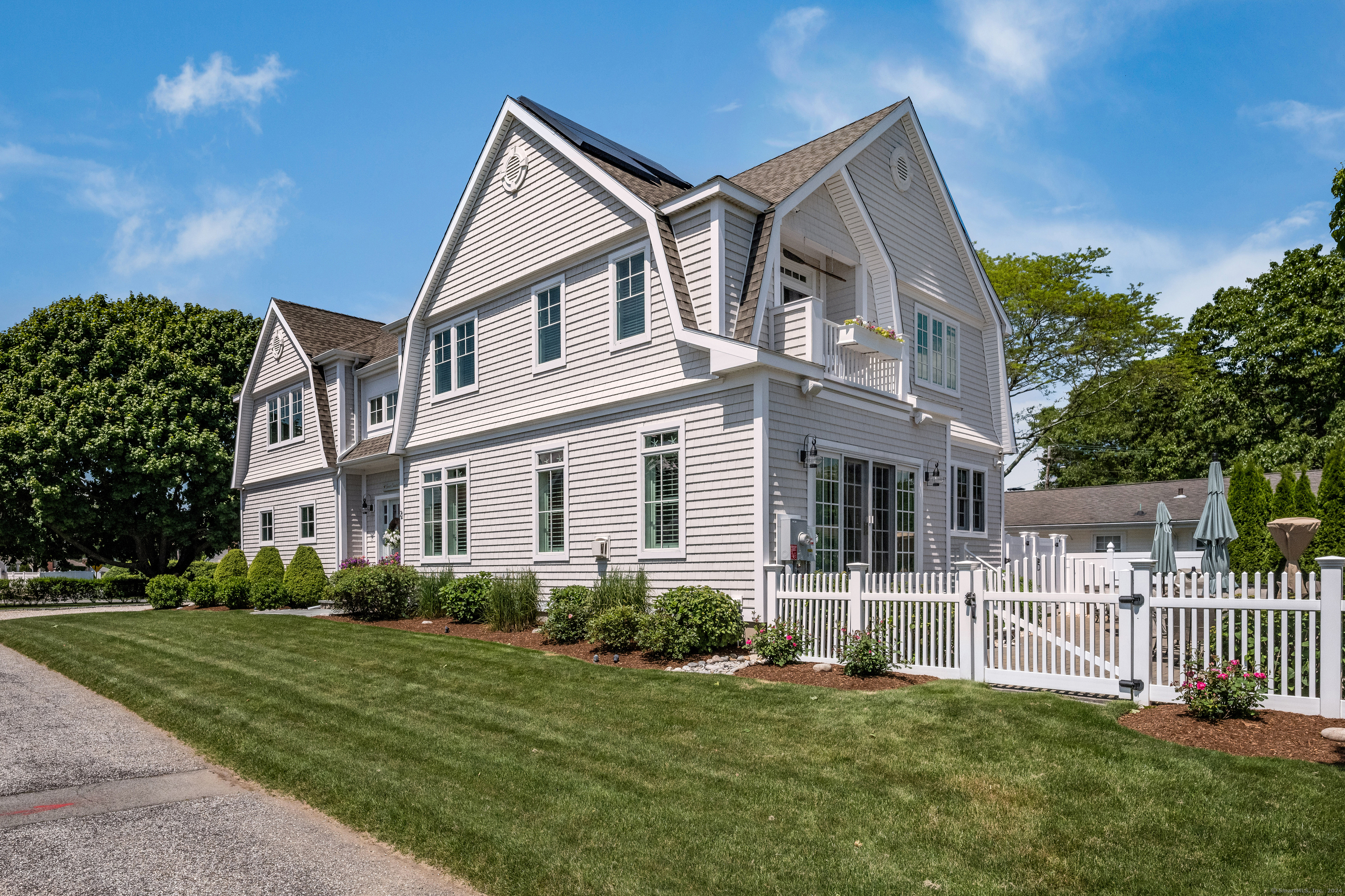 2 Cottage Road