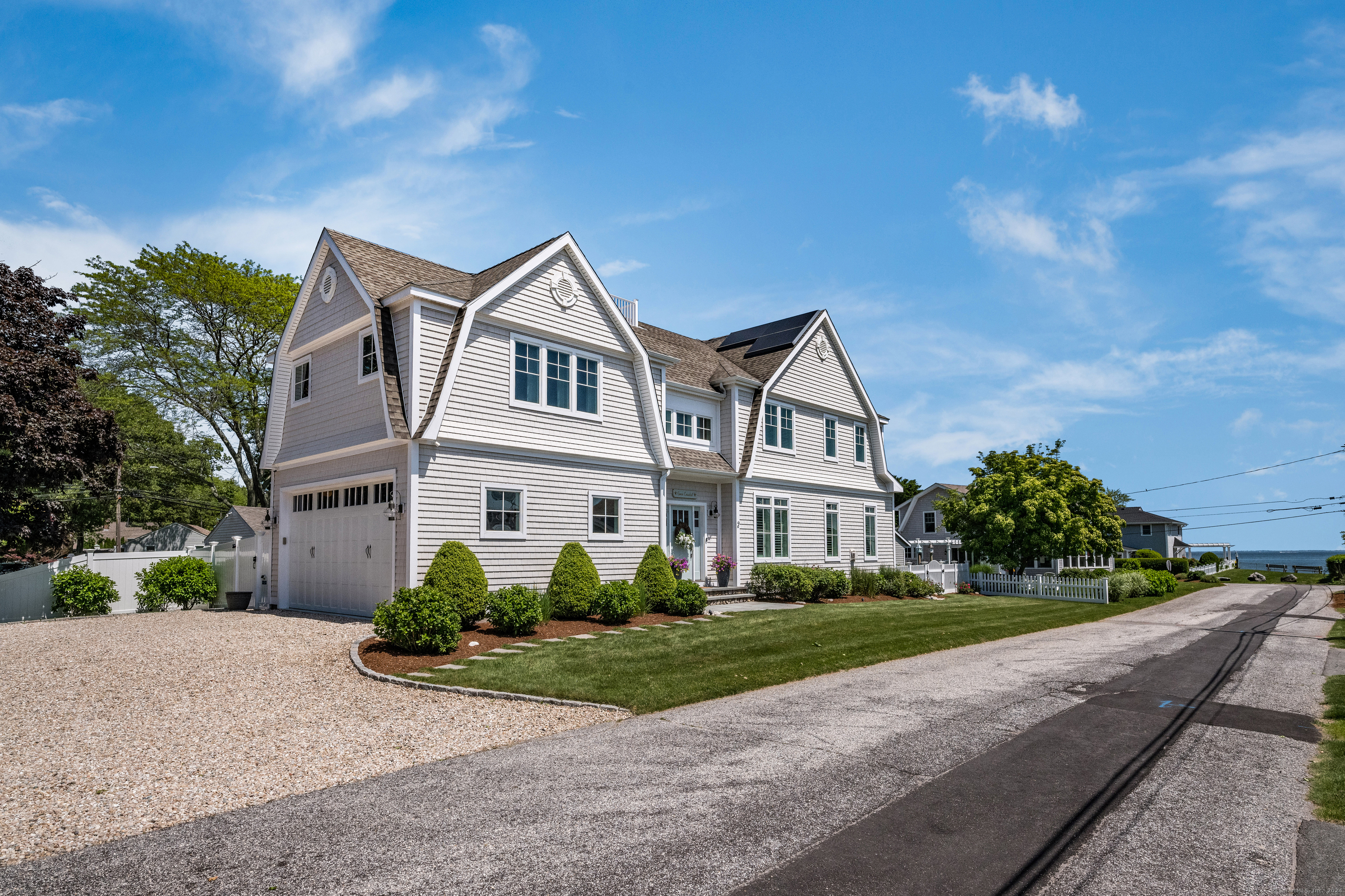 2 Cottage Road