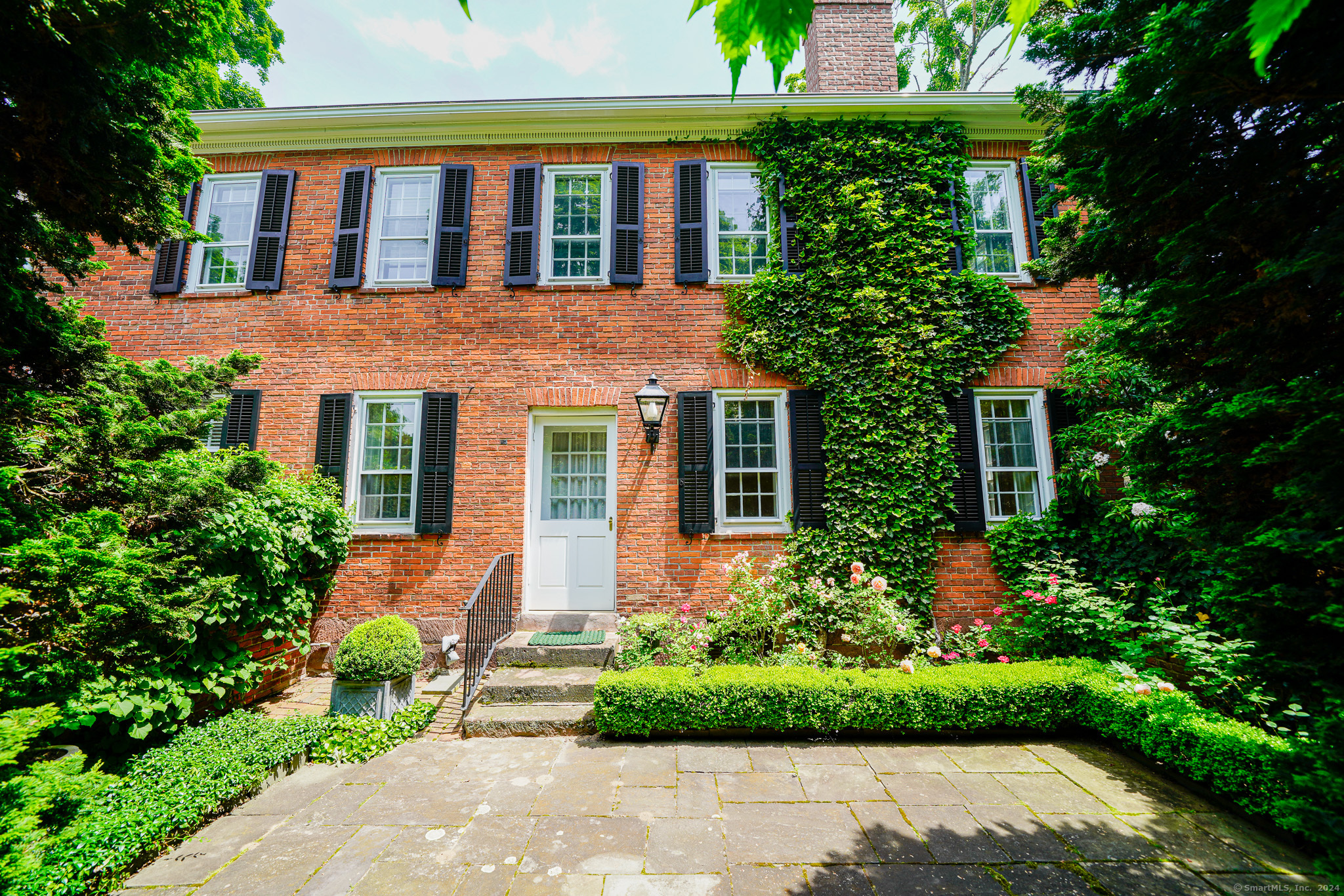 122 Main Street