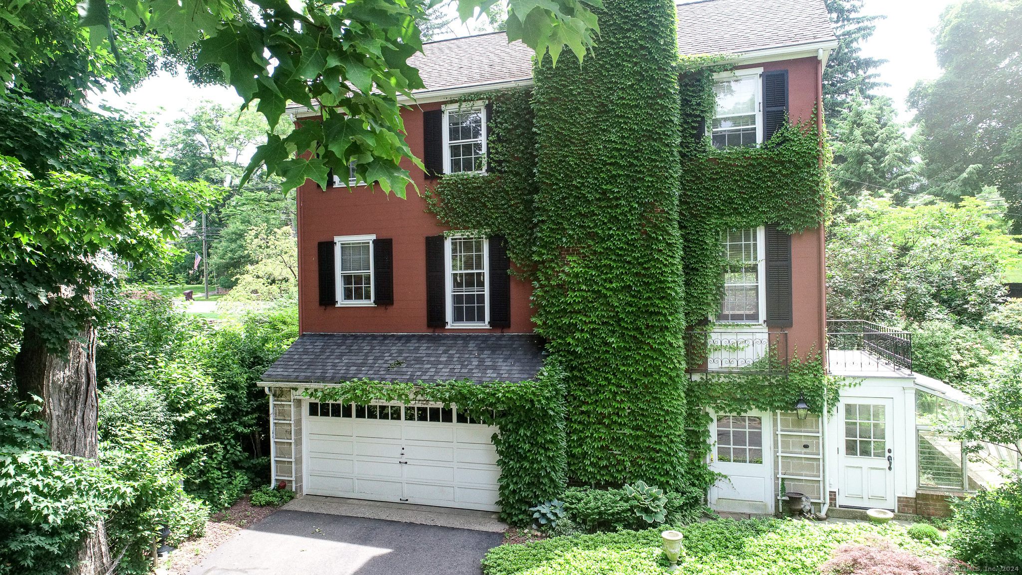 122 Main Street
