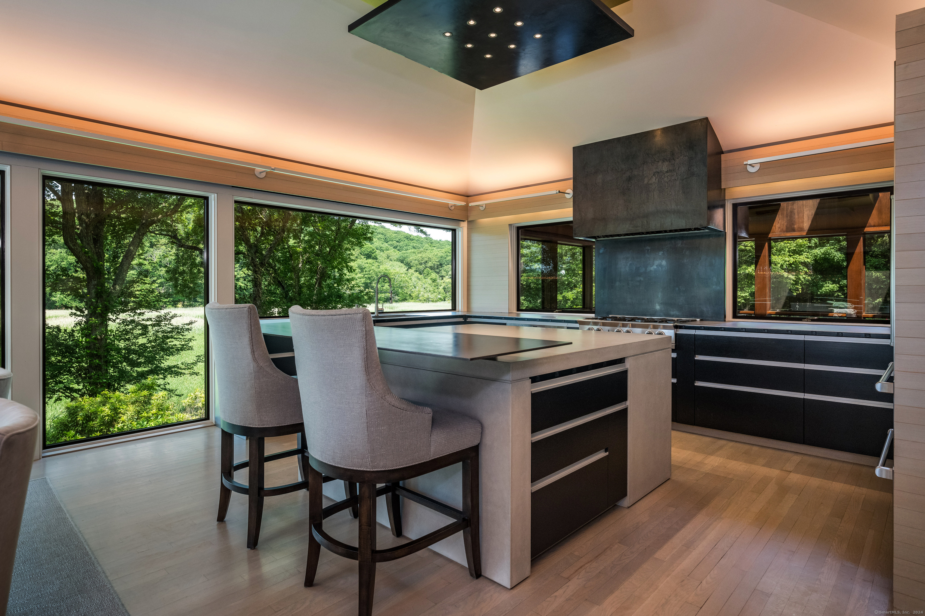 14 Longacre Lane