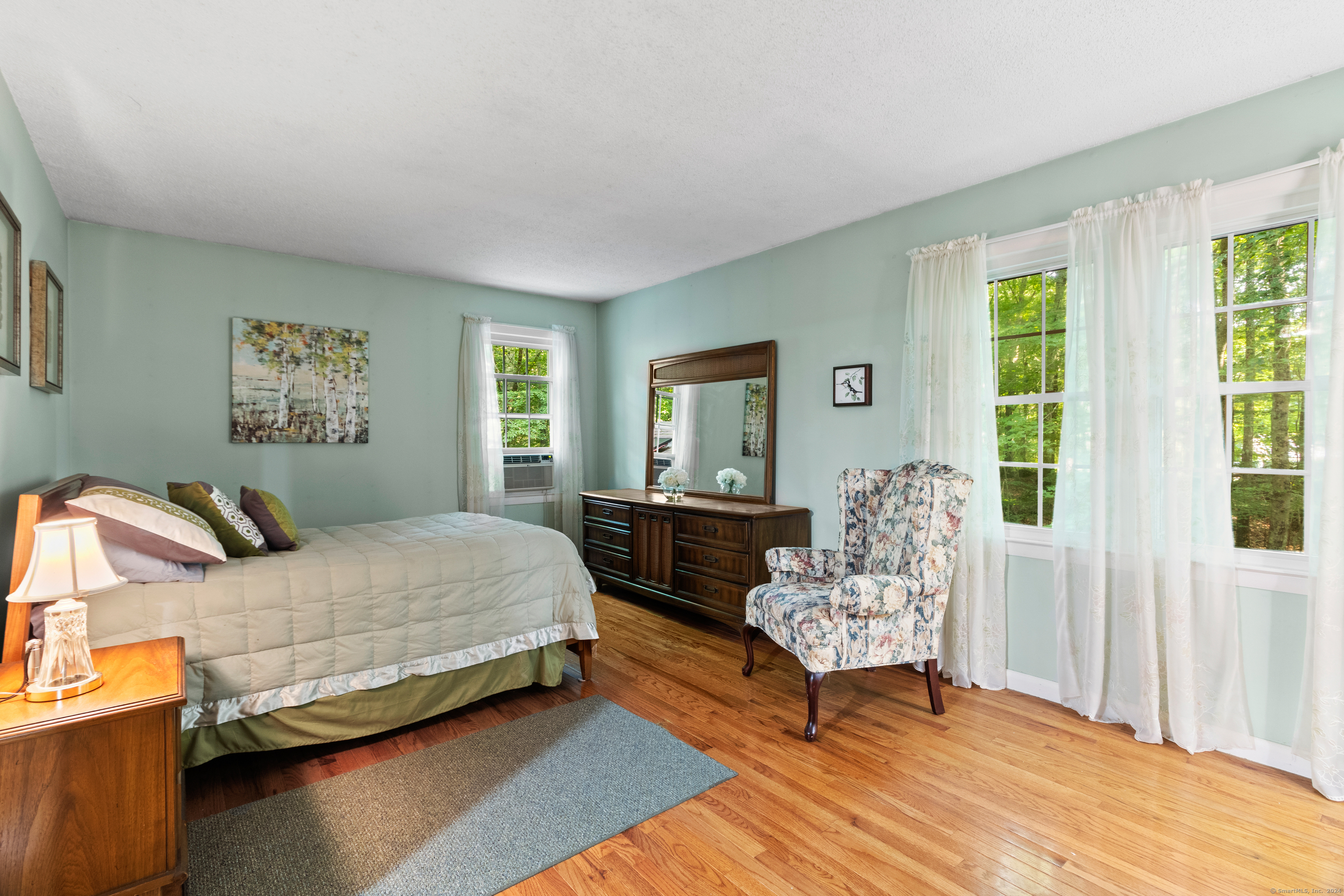 8 Briar Hill Drive