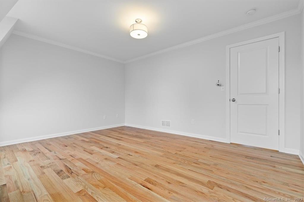45 Hillside Avenue 3