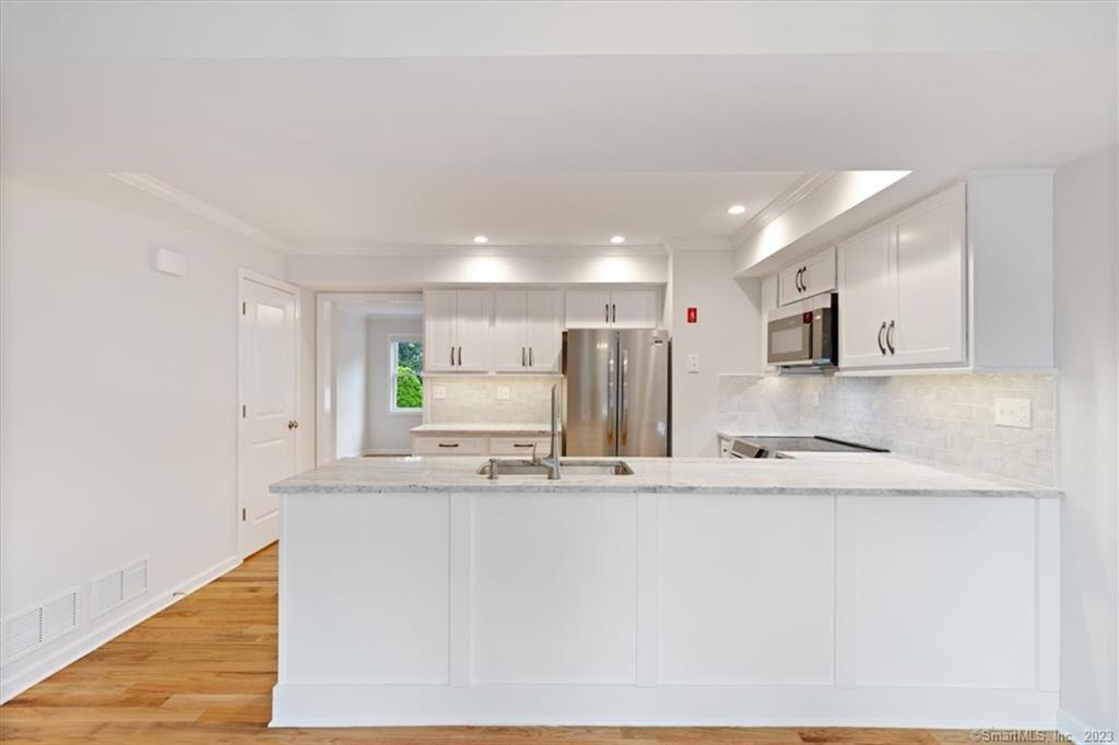 45 Hillside Avenue 3