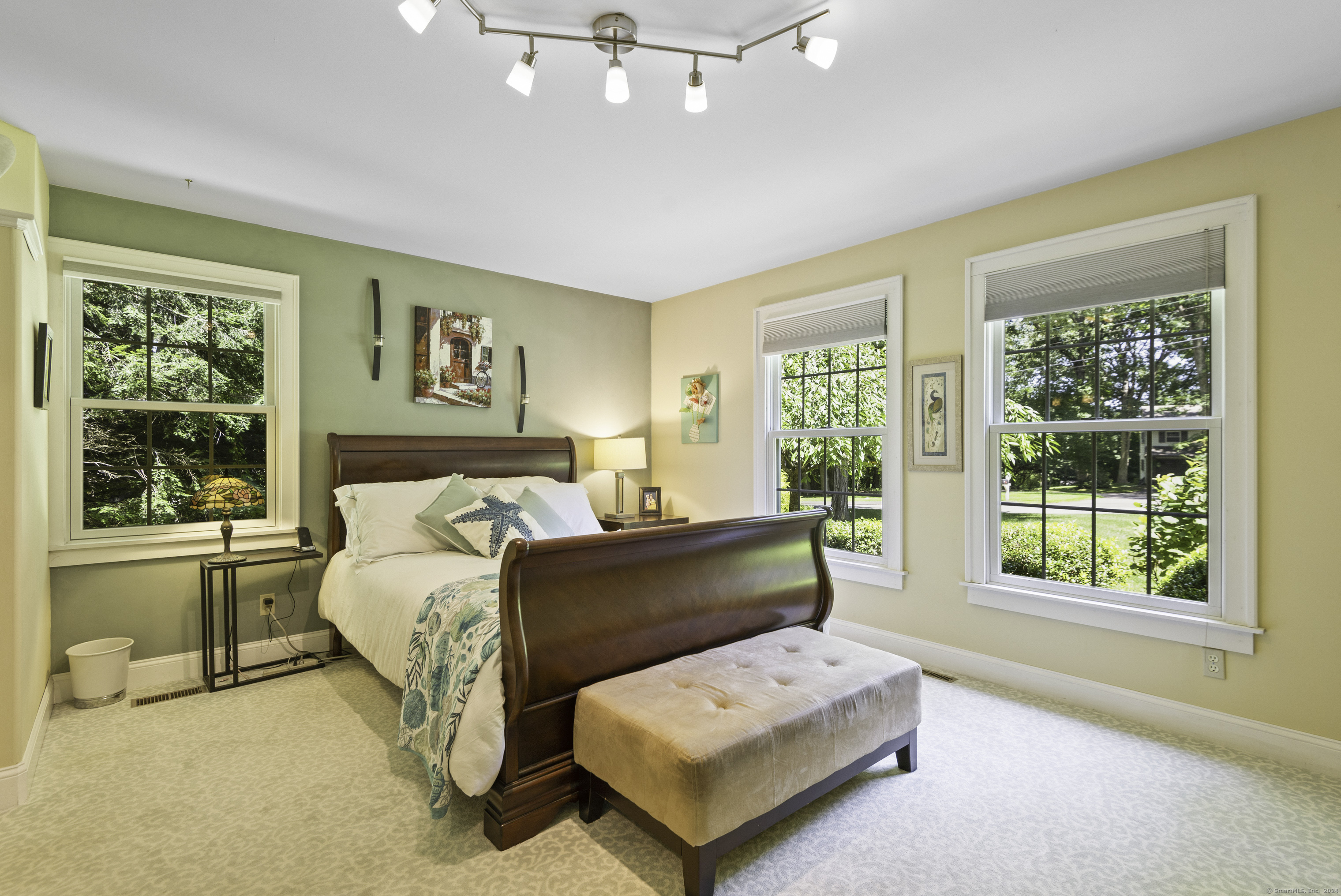 4 Oak Drive
