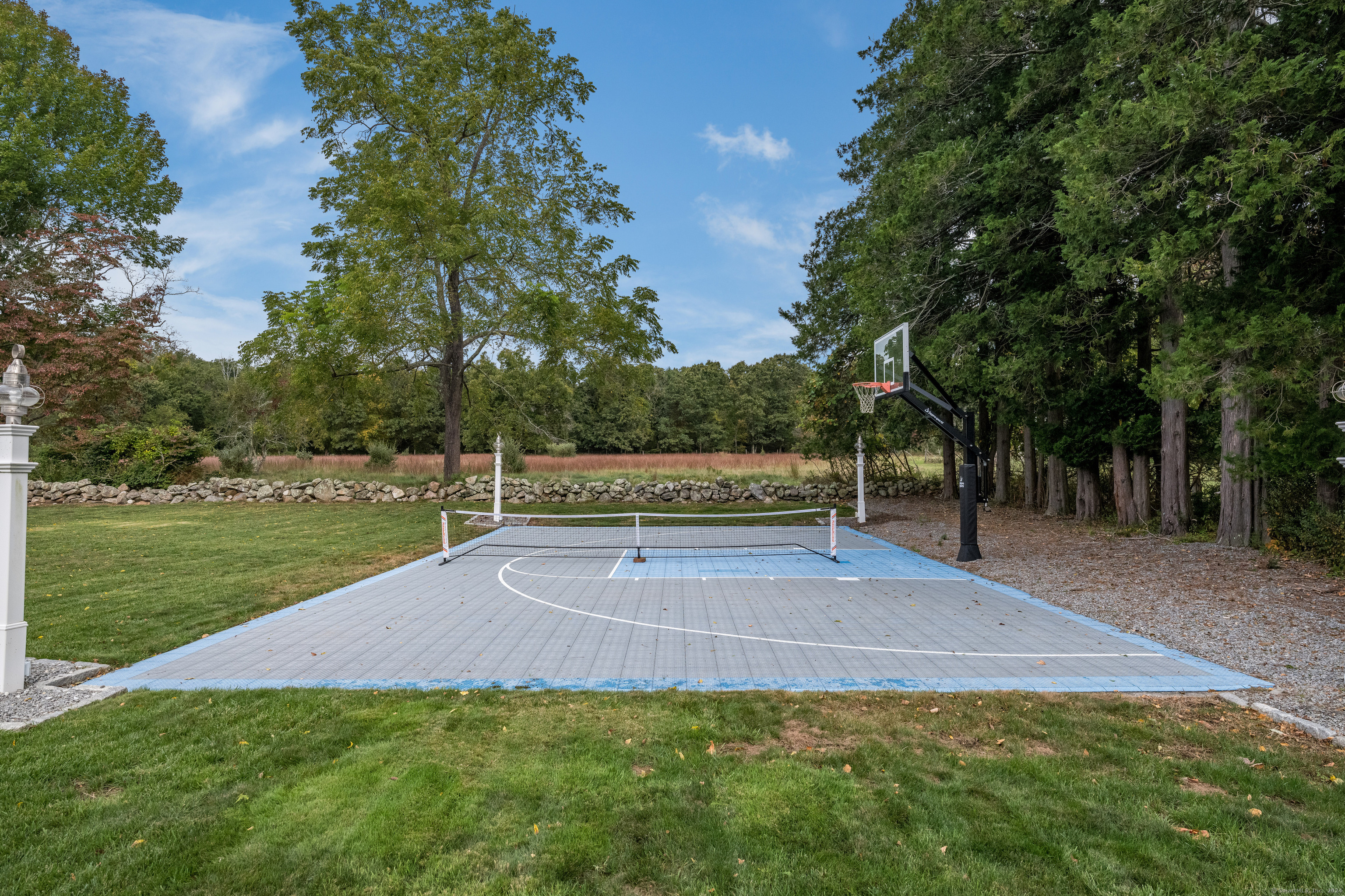 23 Massapeag Point Road