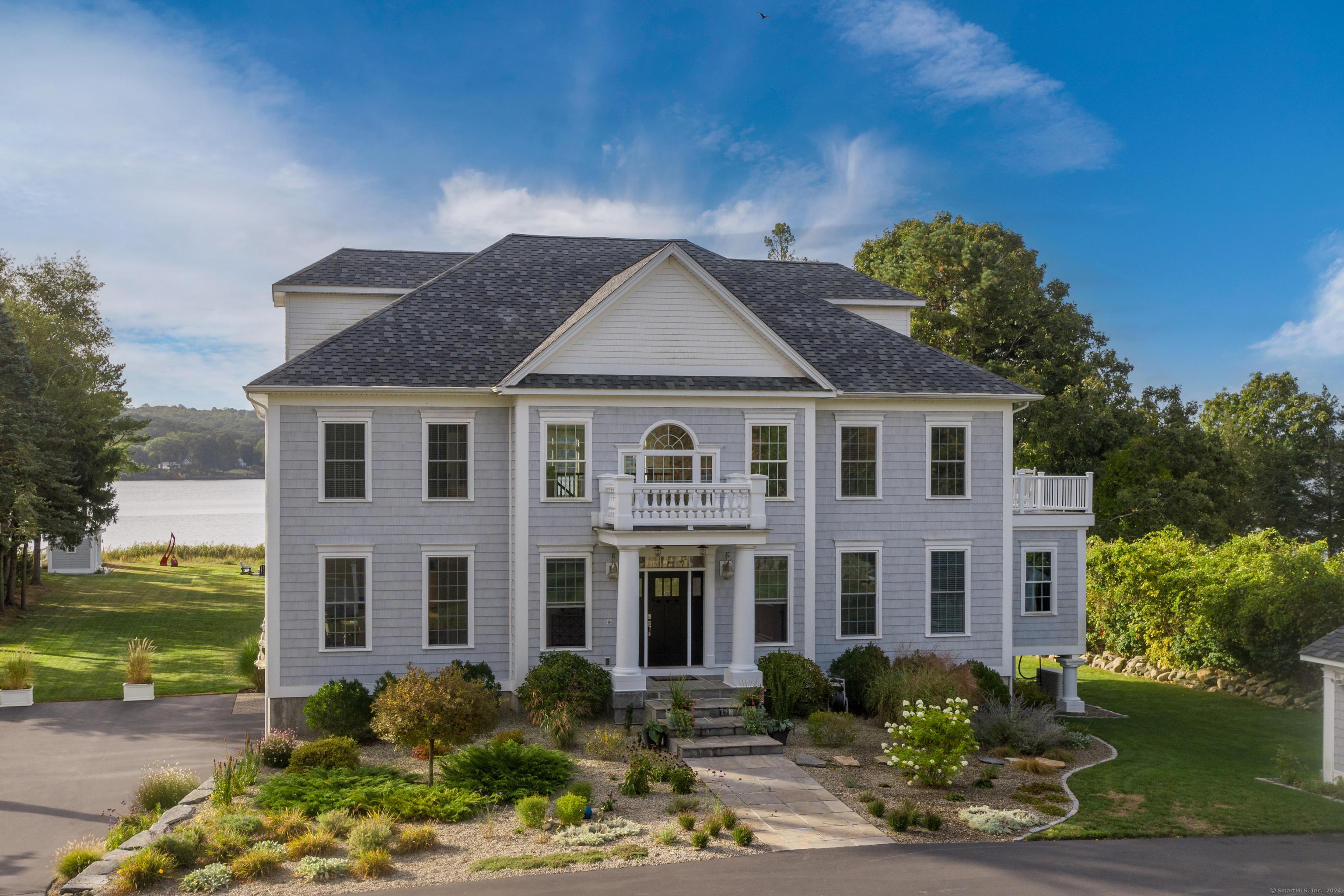 23 Massapeag Point Road