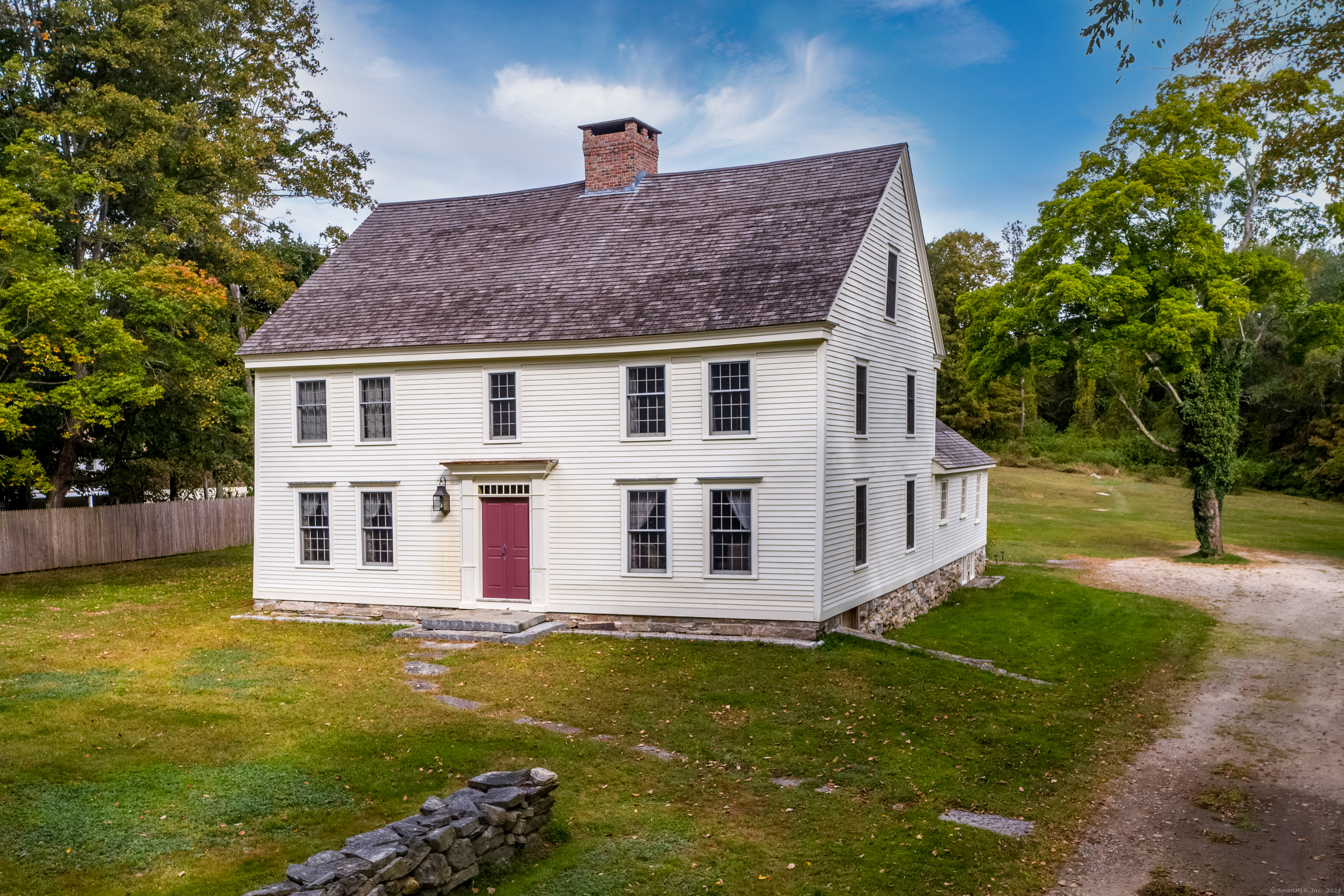 1319 Raymond Hill Road