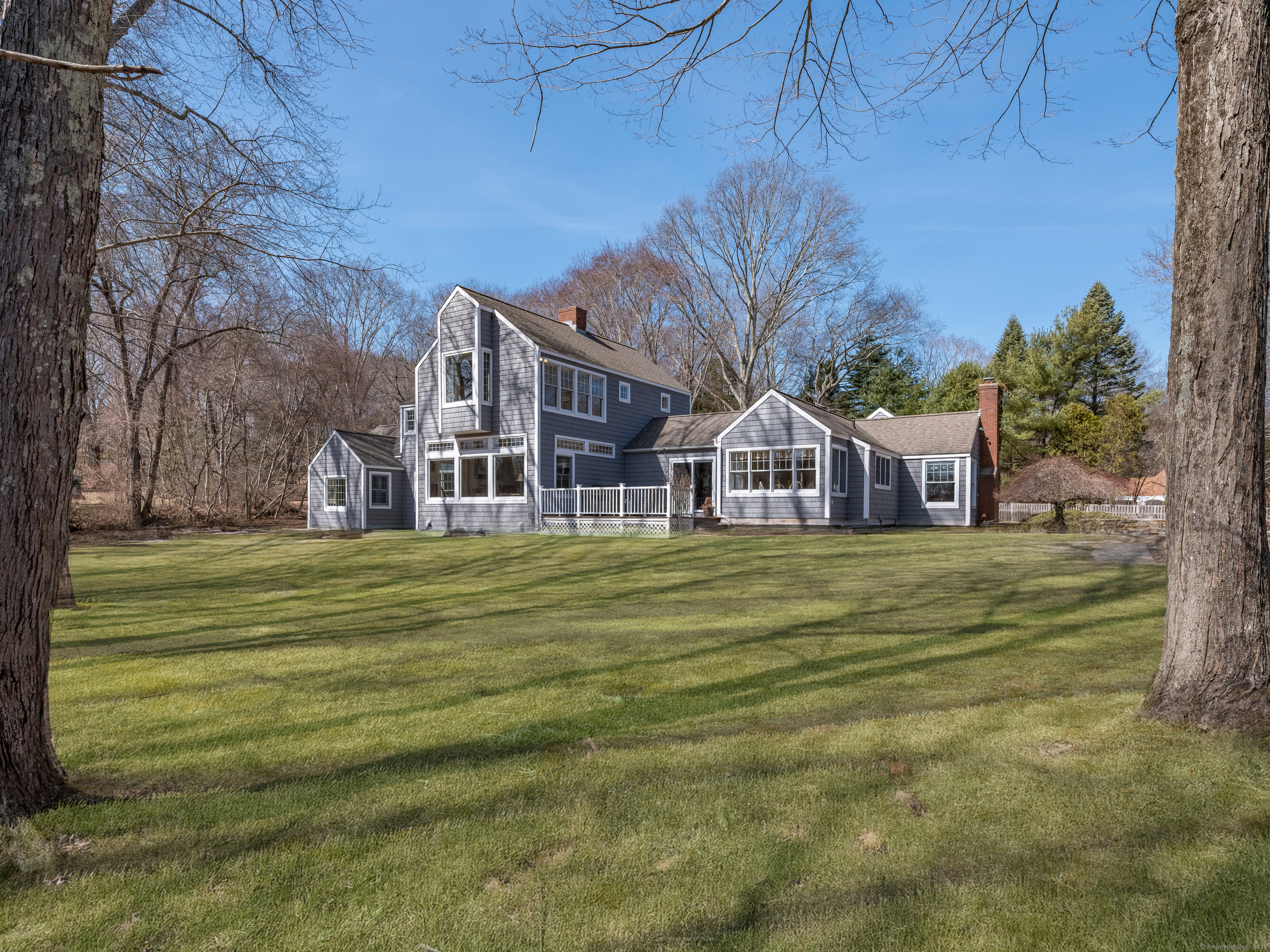 14 Riverbend Road