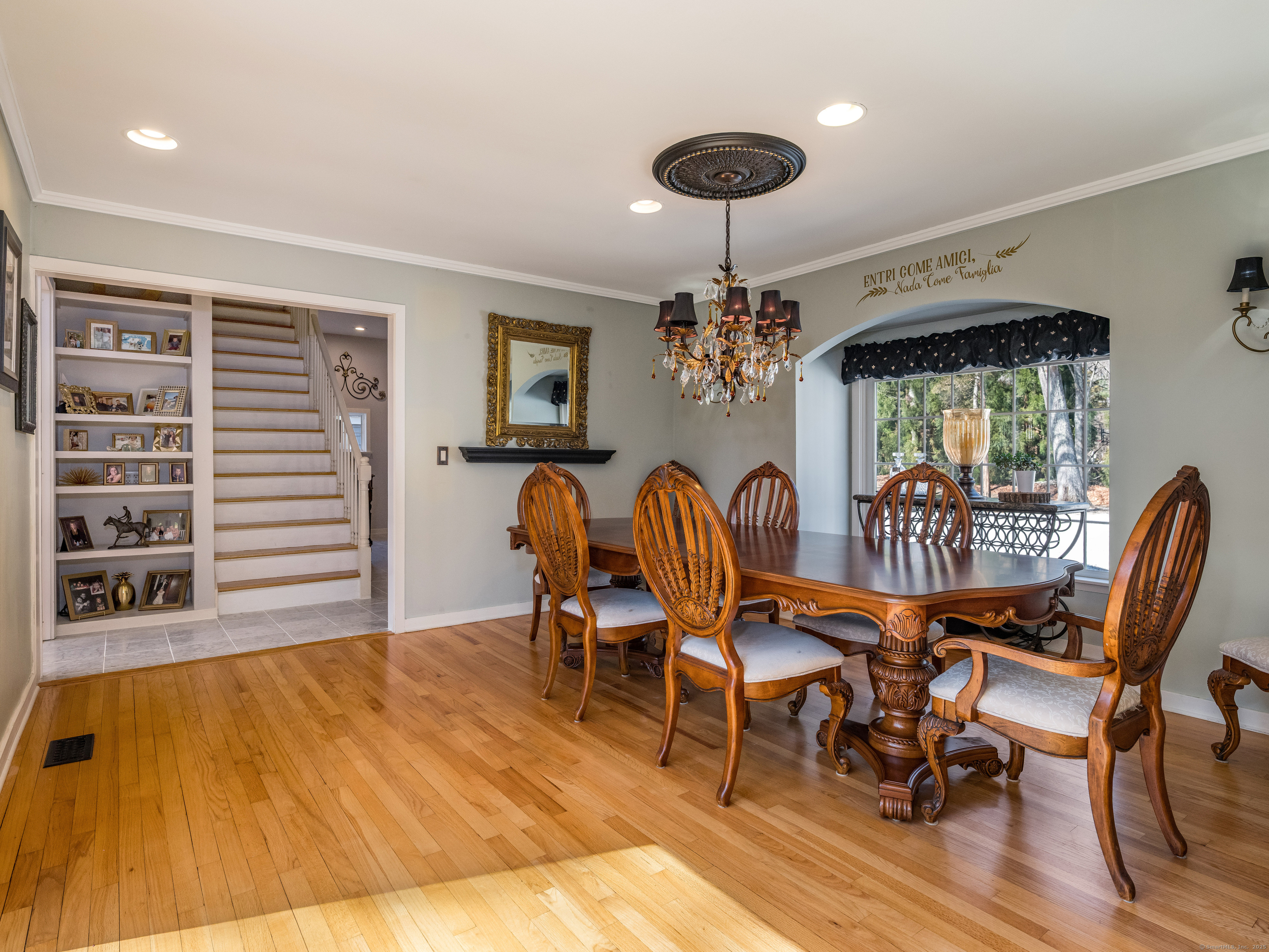 14 Riverbend Road