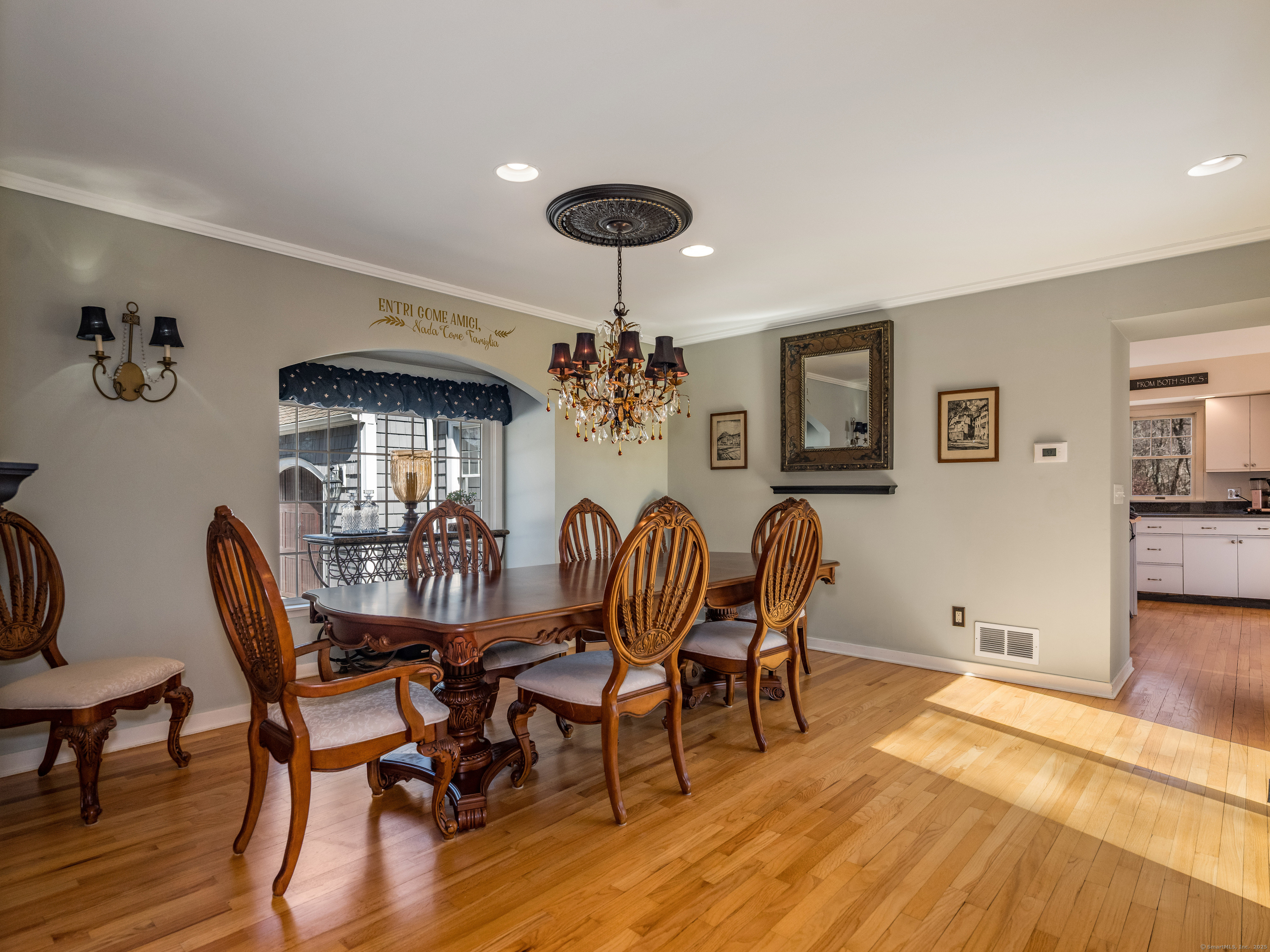 14 Riverbend Road