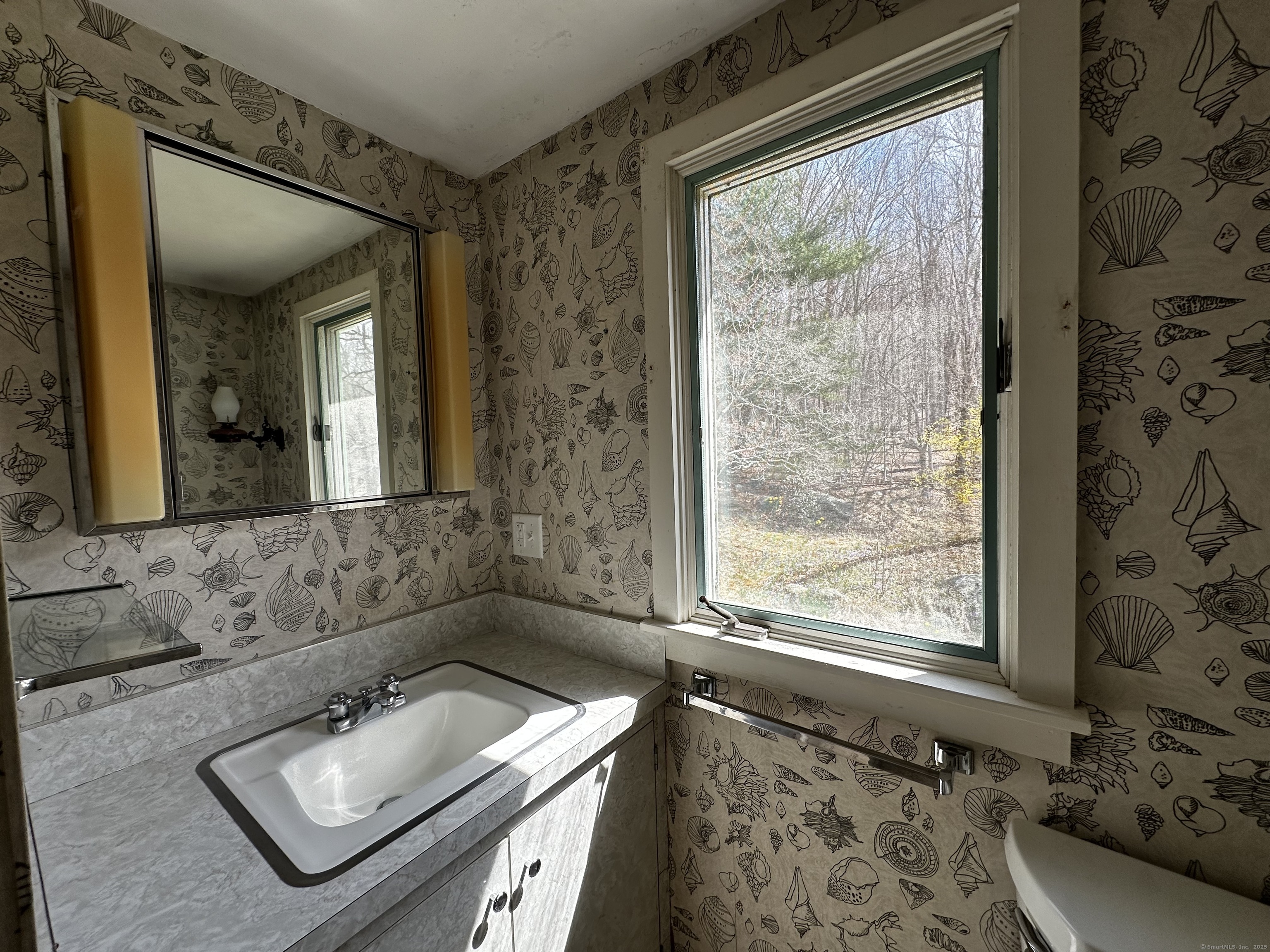 193 Grassy Hill Road