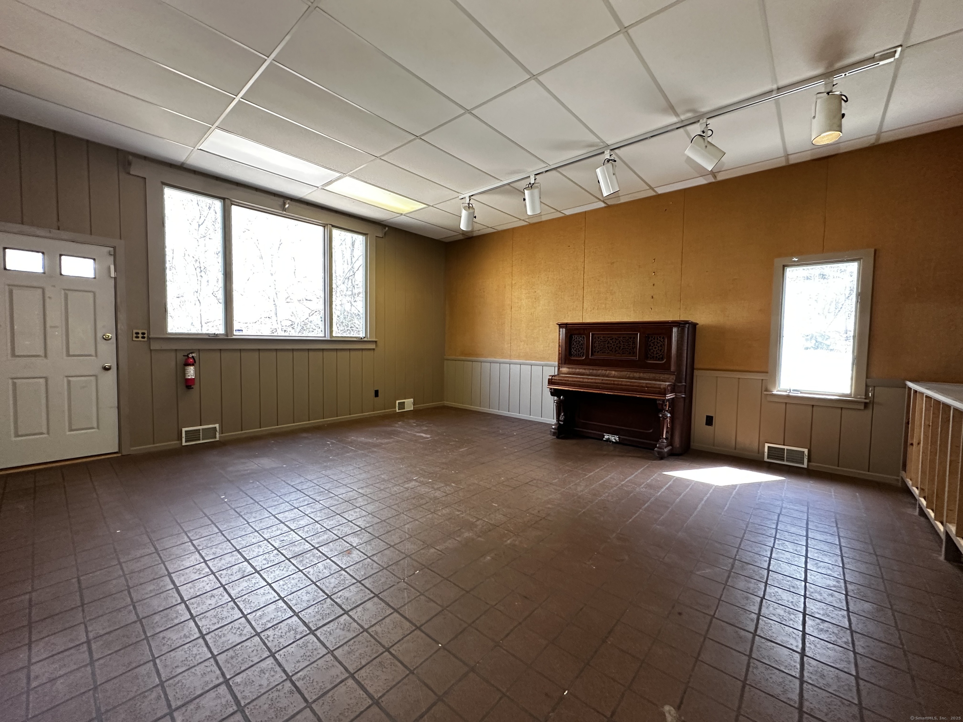 193 Grassy Hill Road