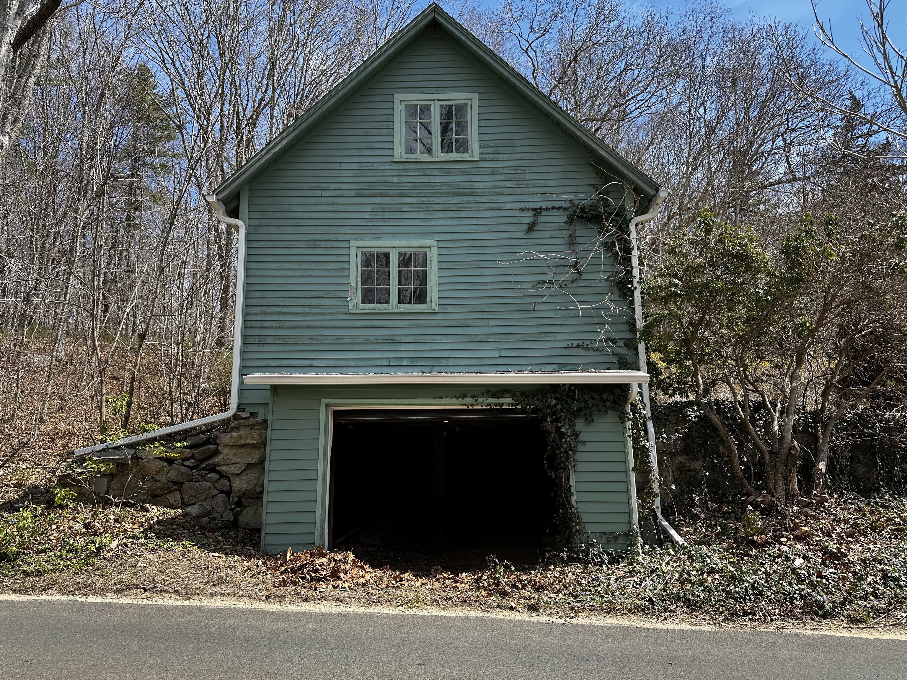 193 Grassy Hill Road