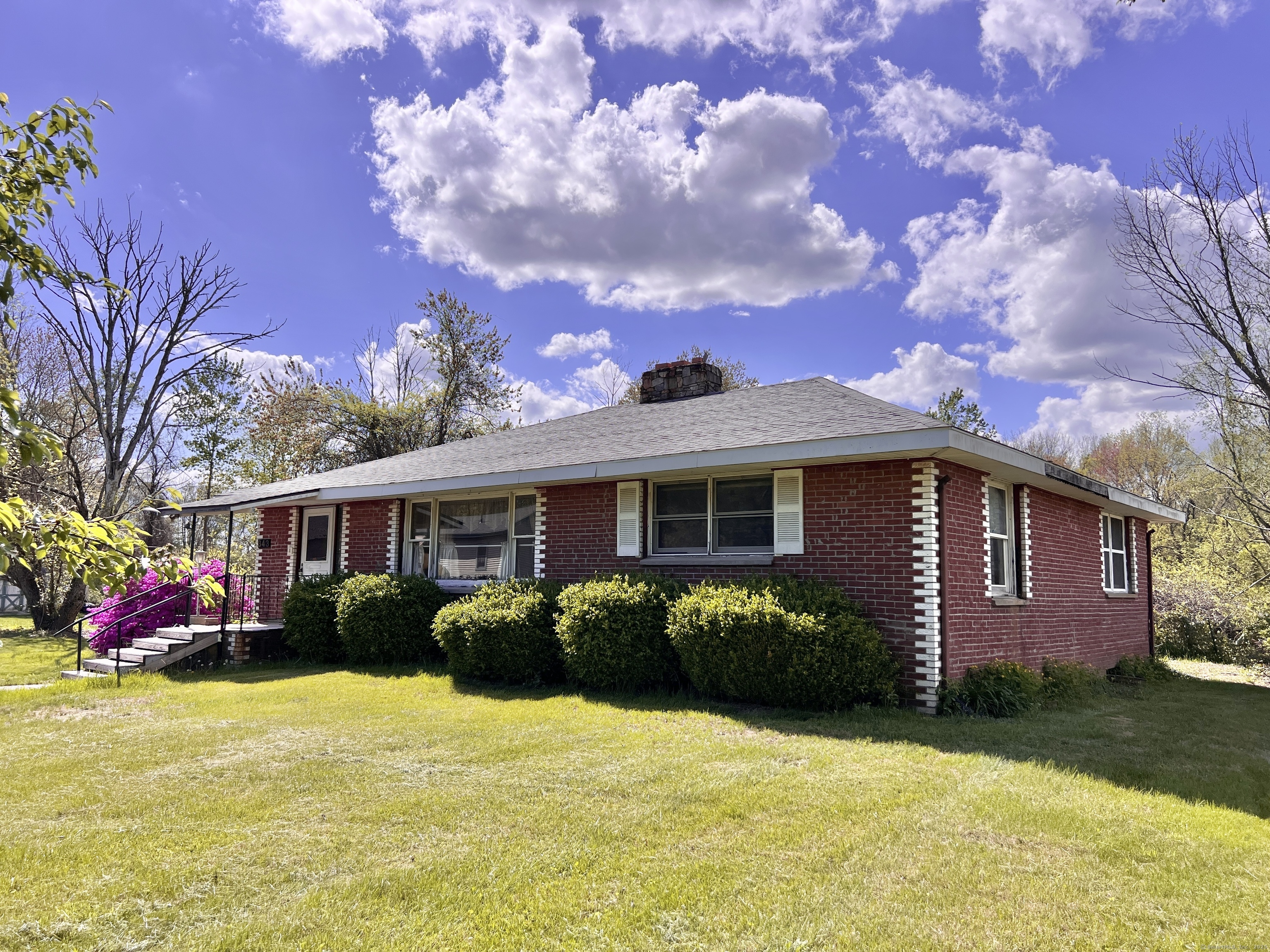 343 Lebanon Avenue