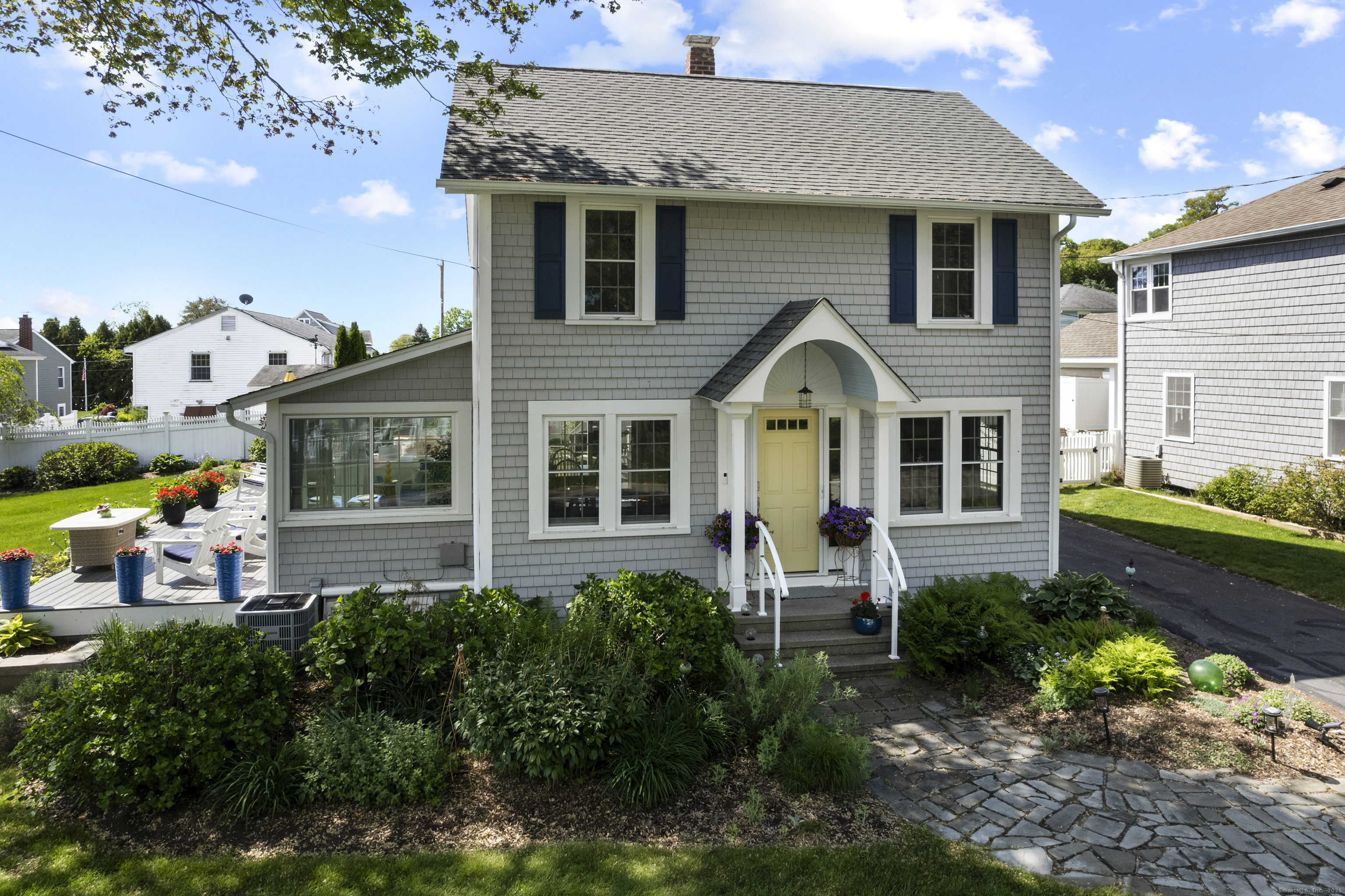 15 Attawan Avenue