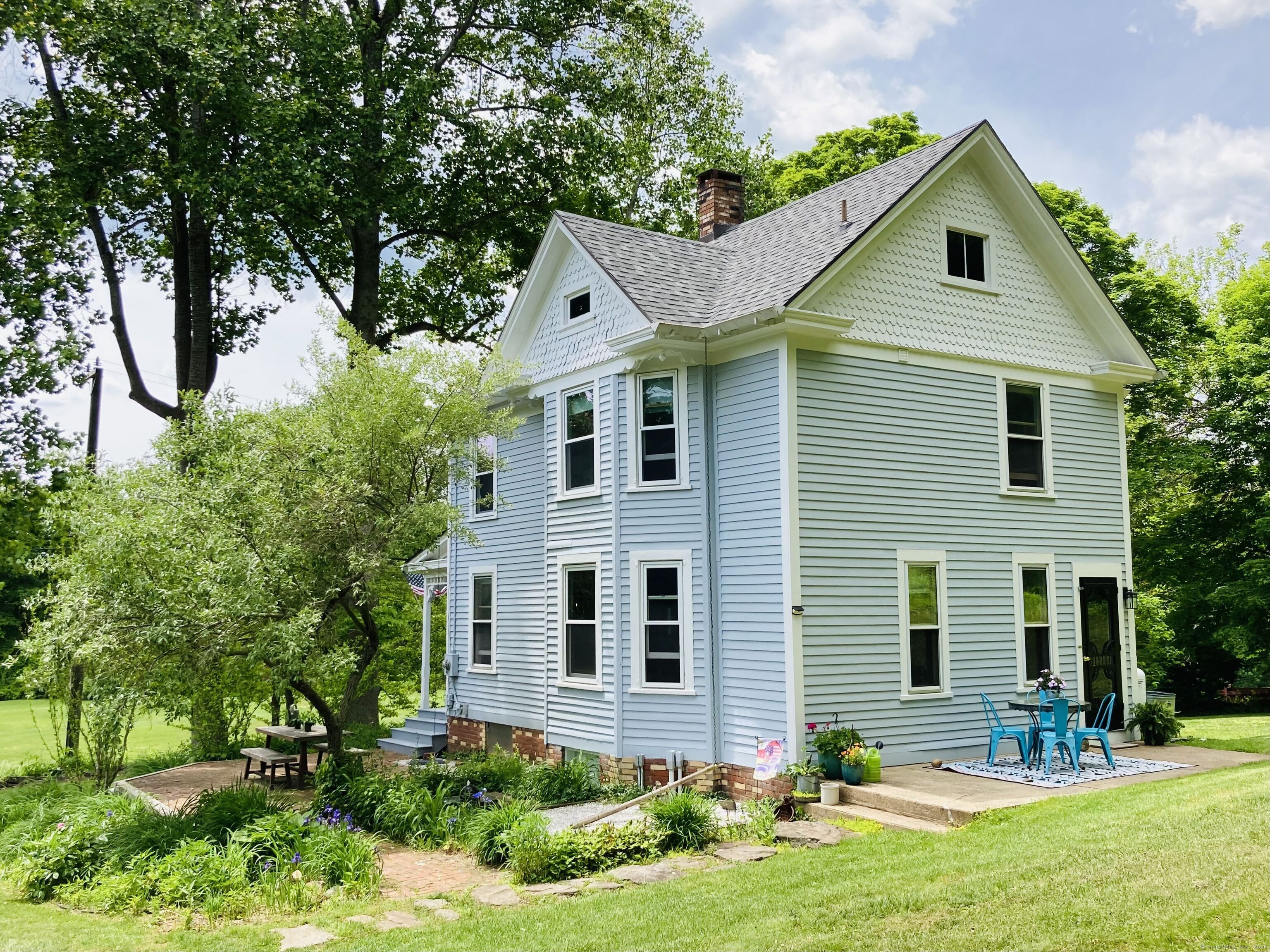 70 River Road