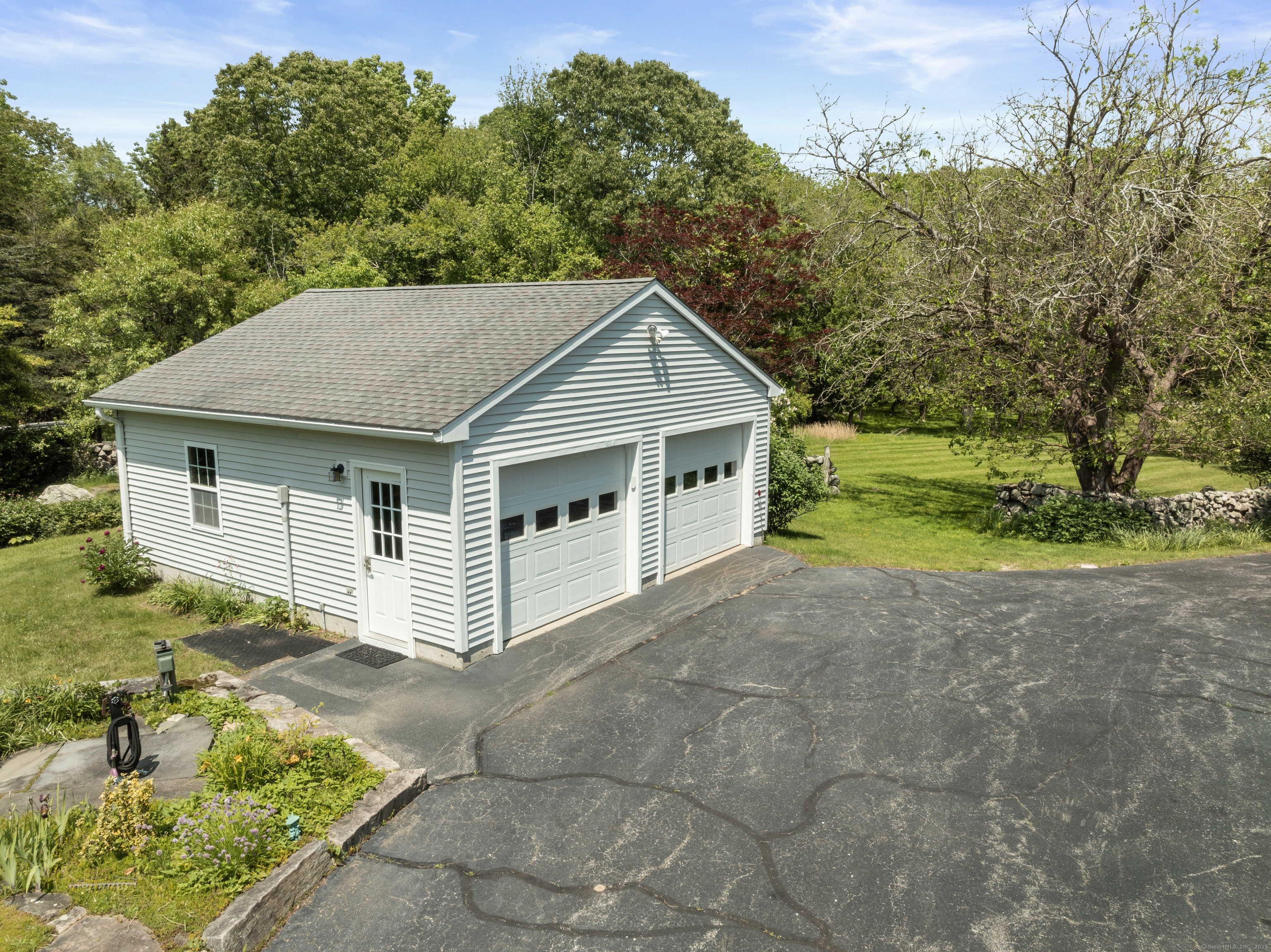 104 Quaker Farm Road