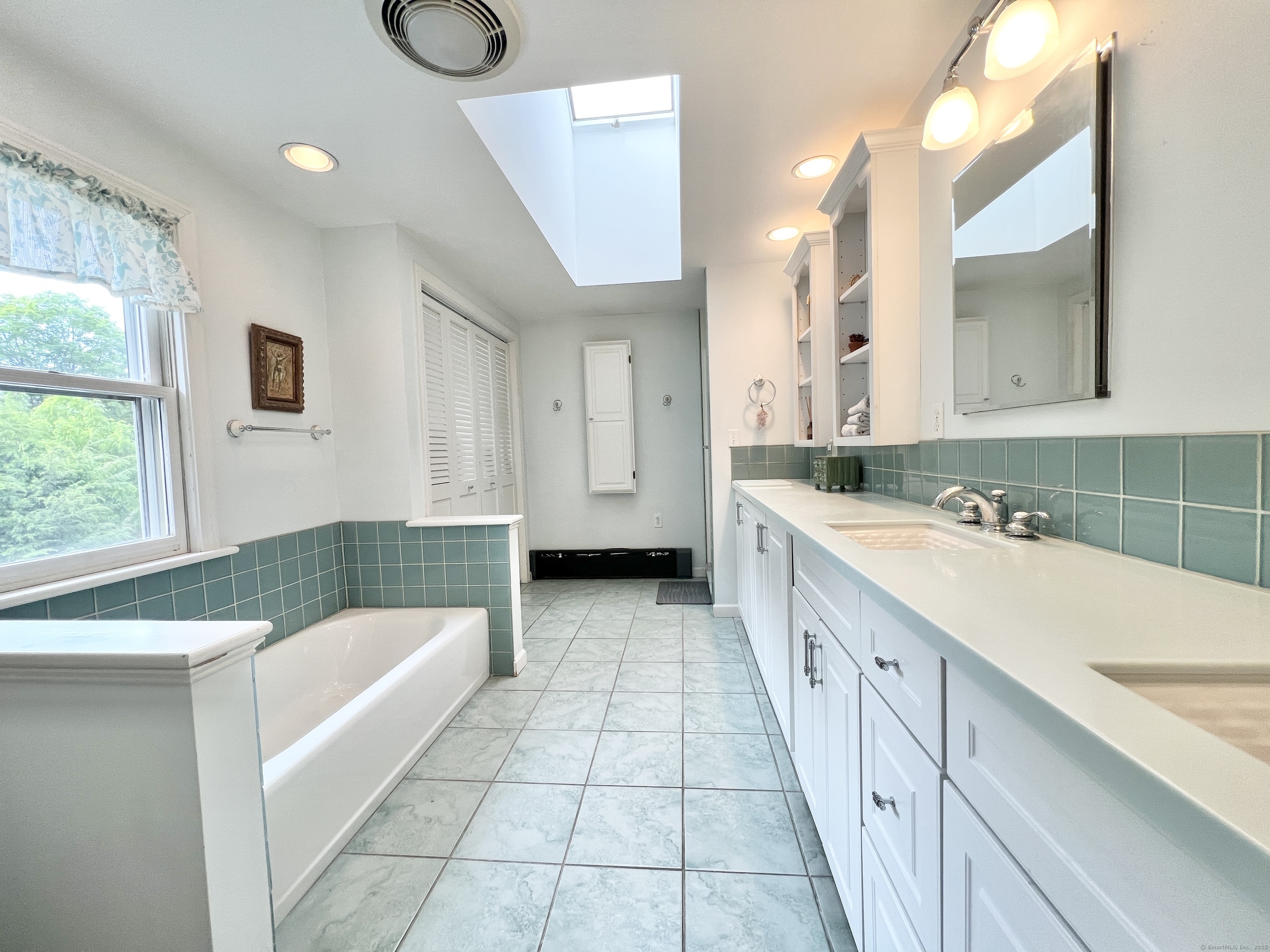4 Johnny Cake Hill Road