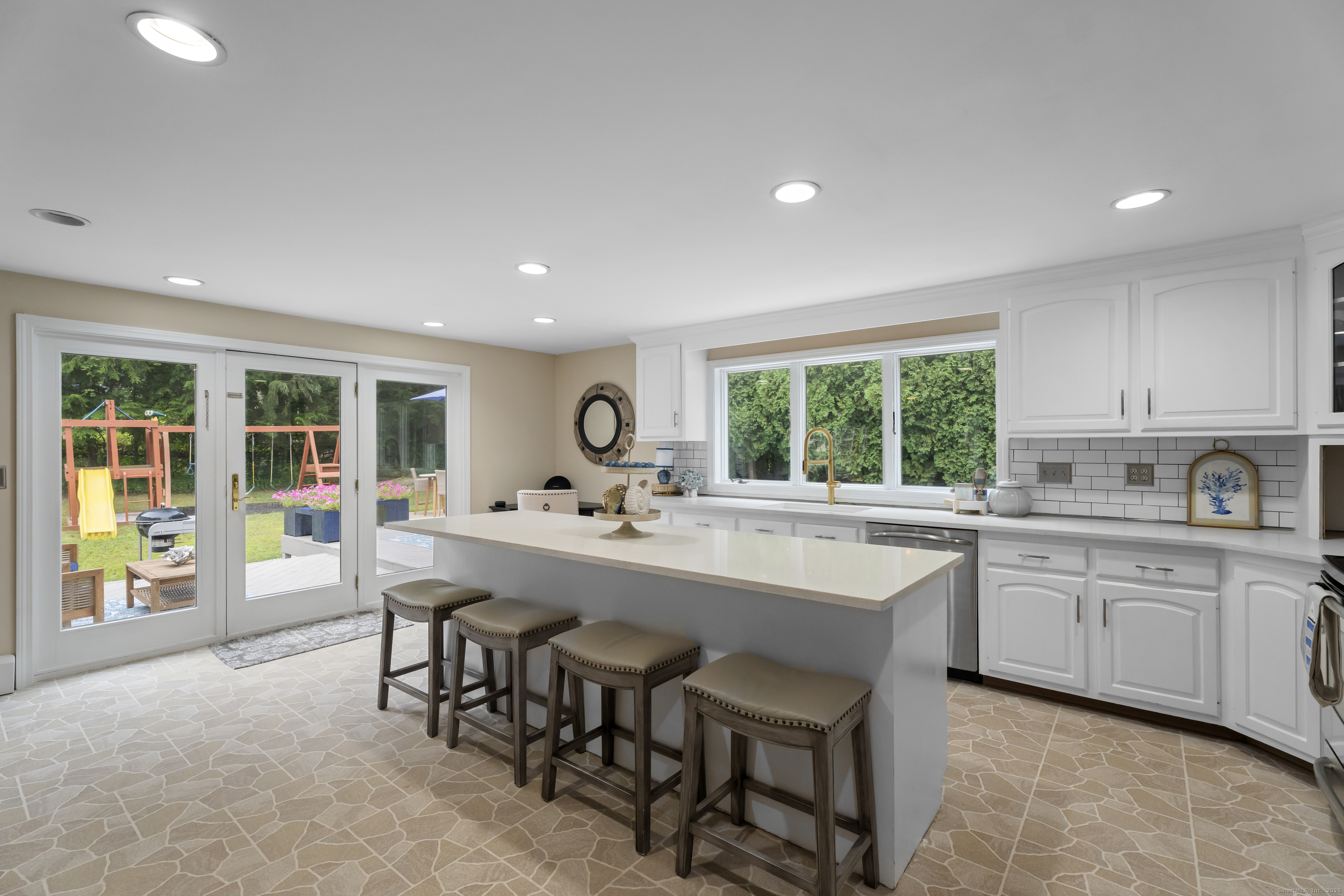 13 Charter Oak Drive