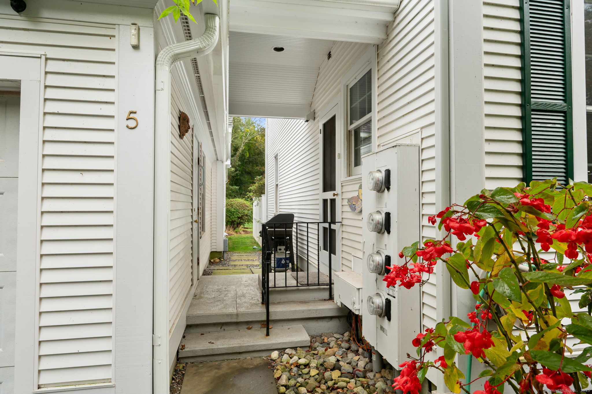 5 Wyckford Lane 5
