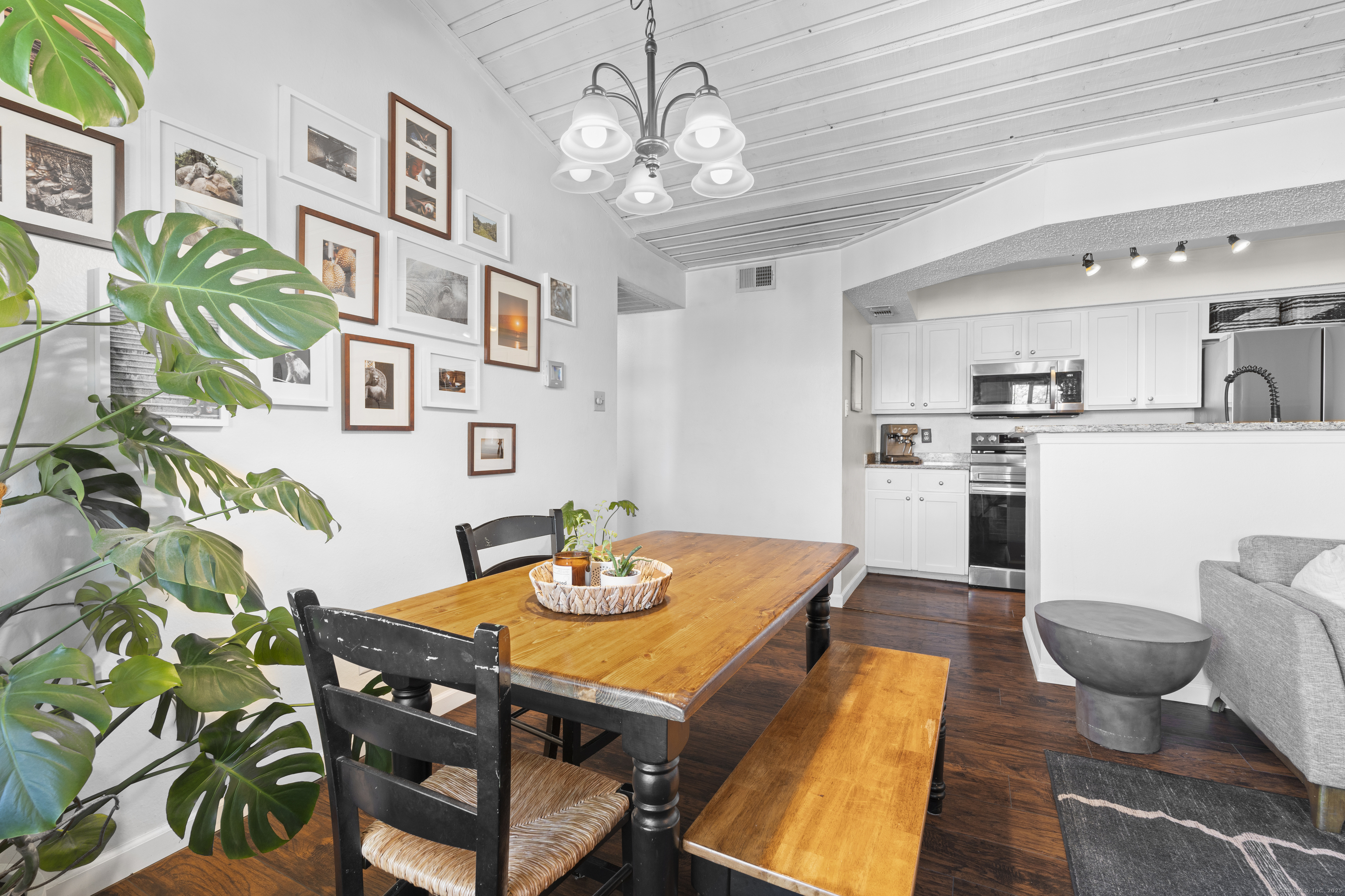 67 Leafwood Lane APT 252